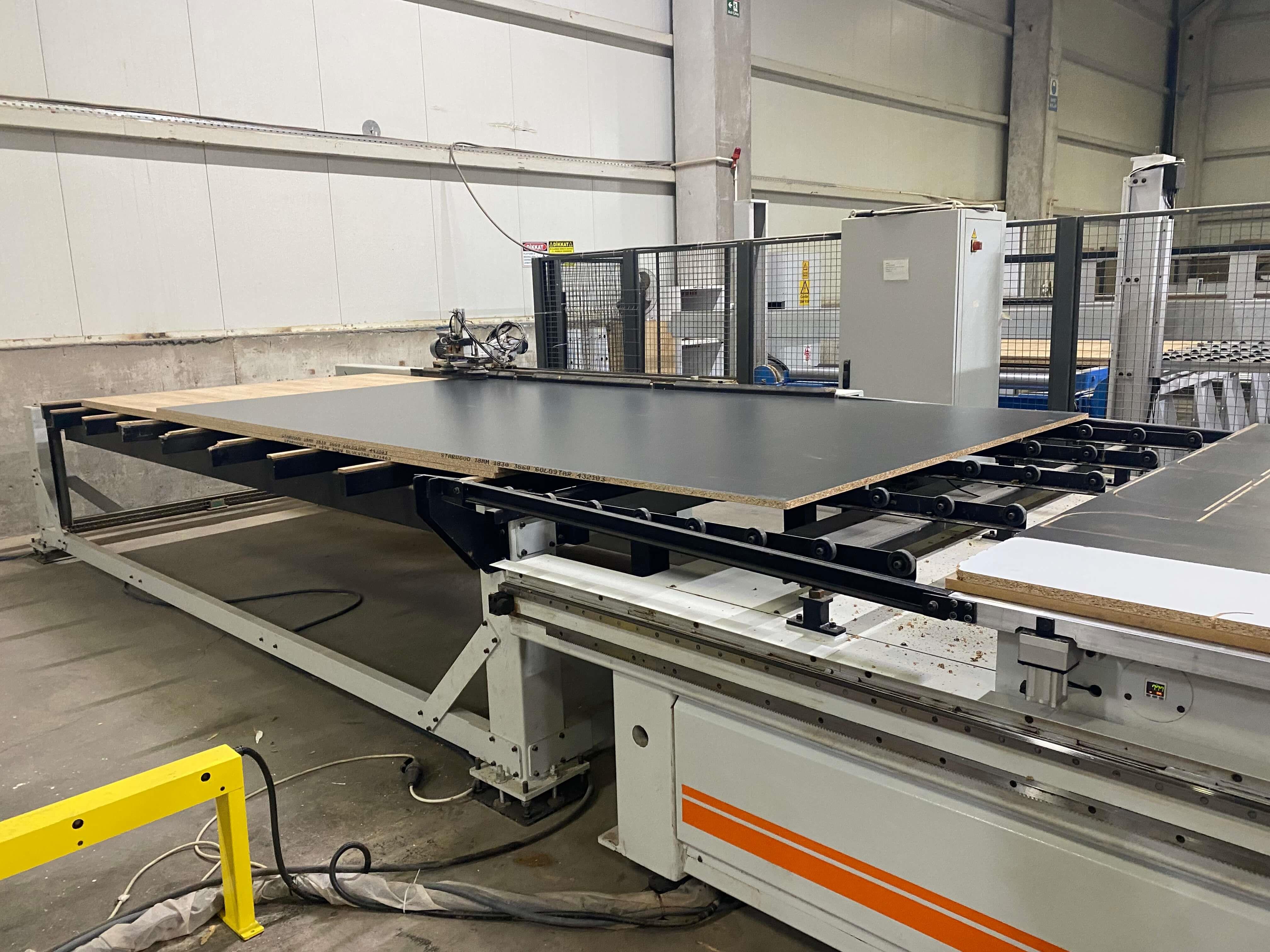 Poyraz Vigor 2136 Yükleme Boşaltmalı Cnc Makinesi (2020)