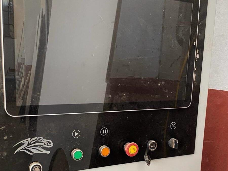 Reksis 2137 Treks K200 Otomatik Süpürme Boşaltmalı Düz Tabla Cnc Makinesi (2021)