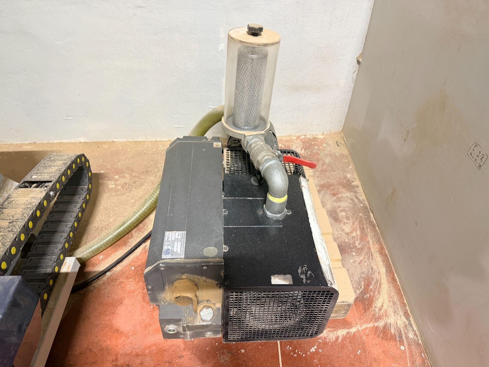 Reksis Rekspeed 2136 Düz Tabla Süpürmeli Cnc Makinesi (2023)