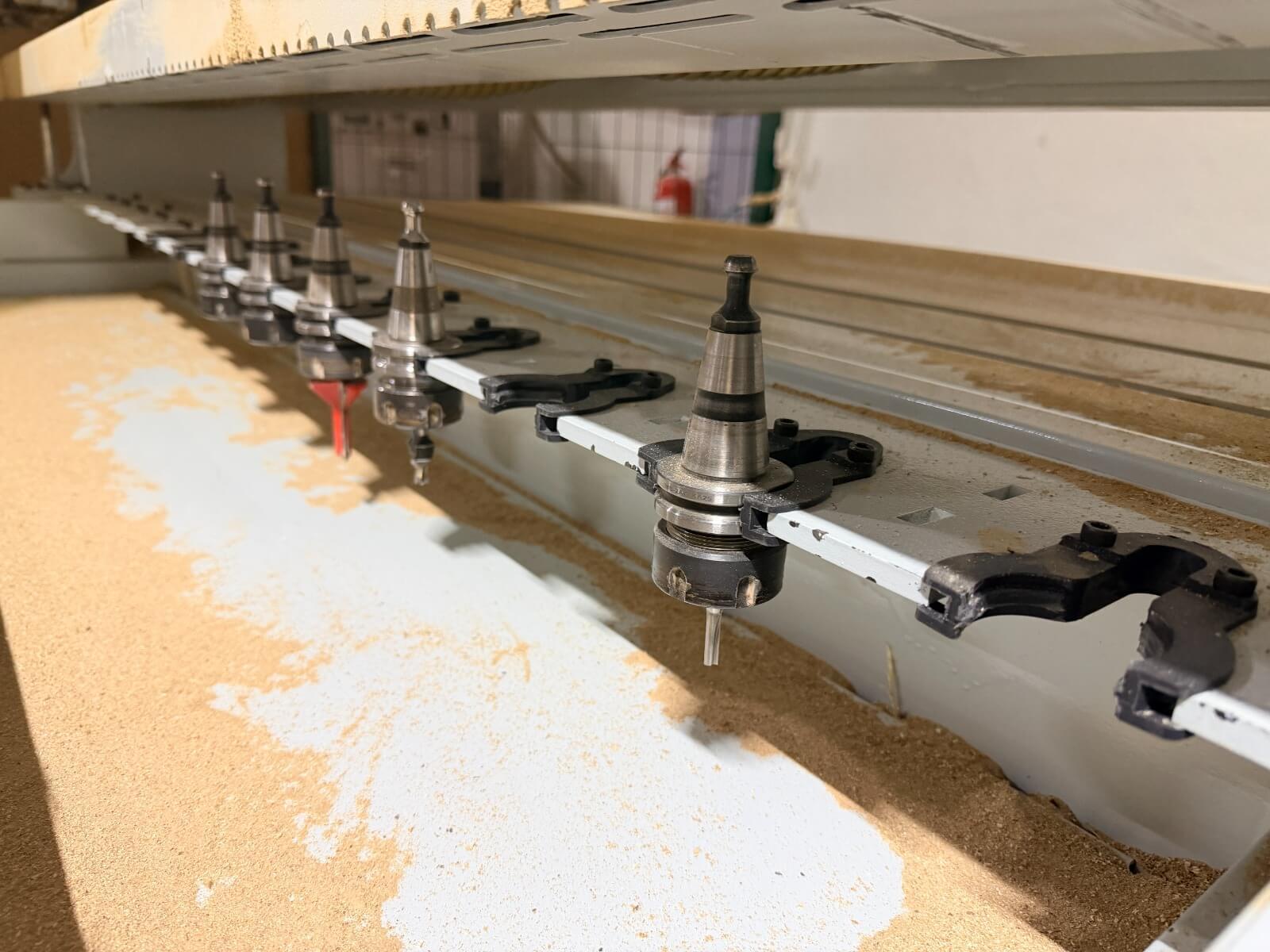 Reksis Rekspeed 2136 Düz Tabla Süpürmeli Cnc Makinesi (2023)