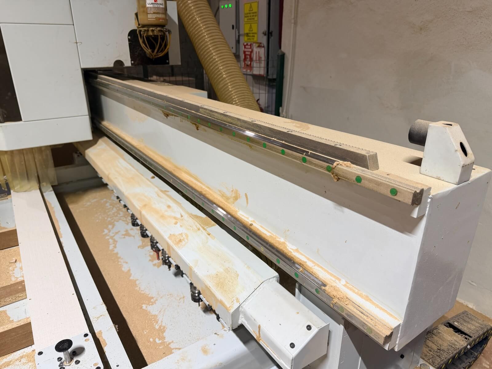 Reksis Rekspeed 2136 Düz Tabla Süpürmeli Cnc Makinesi (2023)