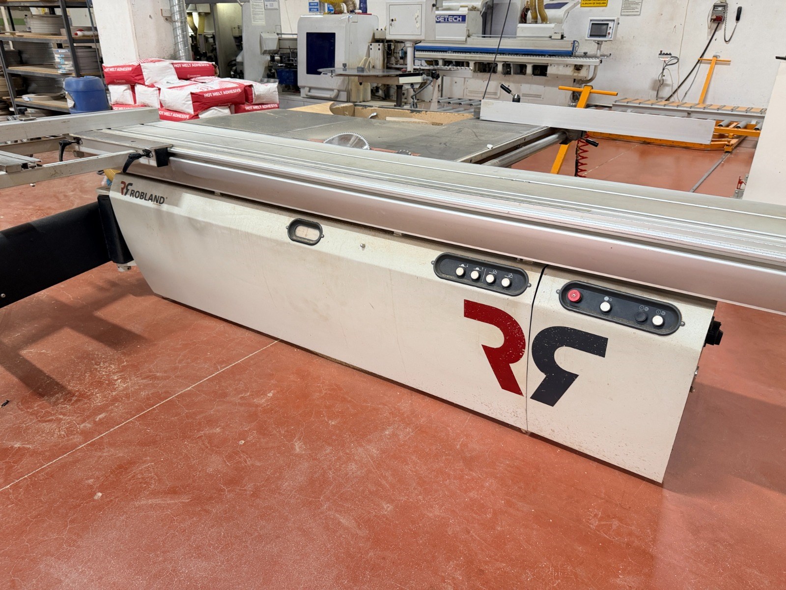 Robland 3200 Çizicili Yatar Daire Kesim Makinesi