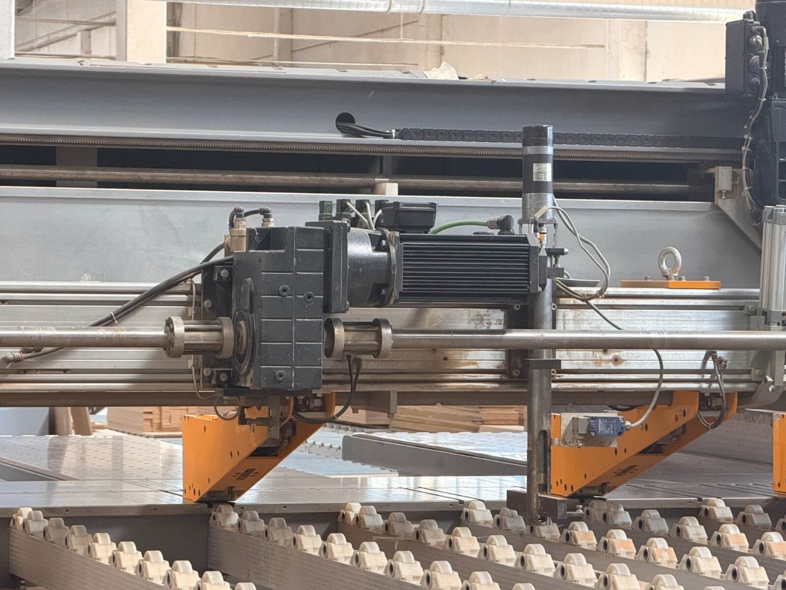 SCHELLİNG FH 8 Asansörlü Panel Ebatlama Makinesi (2012)