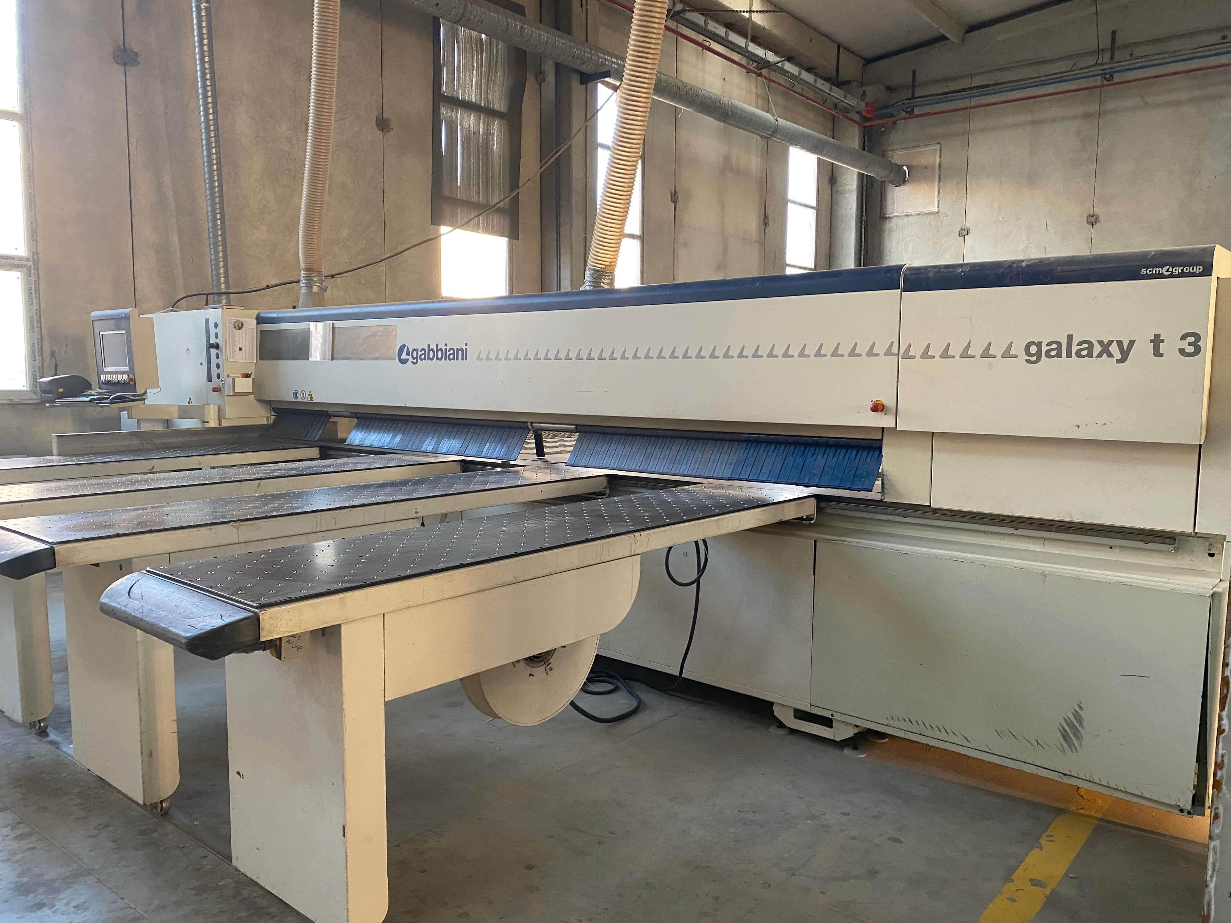 Scm Gabbiani Galaxy T3 130 Asansörlü Arkadan Yandan Yüklemeli Panel Ebatlama Makinesi (2012)