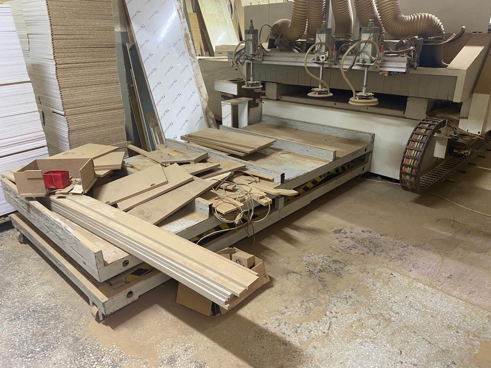 Scm Morbidelli Universal 4322 Yükleme Boşaltmalı Düz Tabla Cnc Router Makinesi (2017)