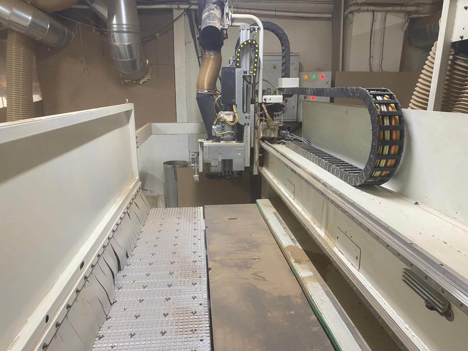 Scm Morbidelli Universal 4322 Yükleme Boşaltmalı Düz Tabla Cnc Router Makinesi (2017)