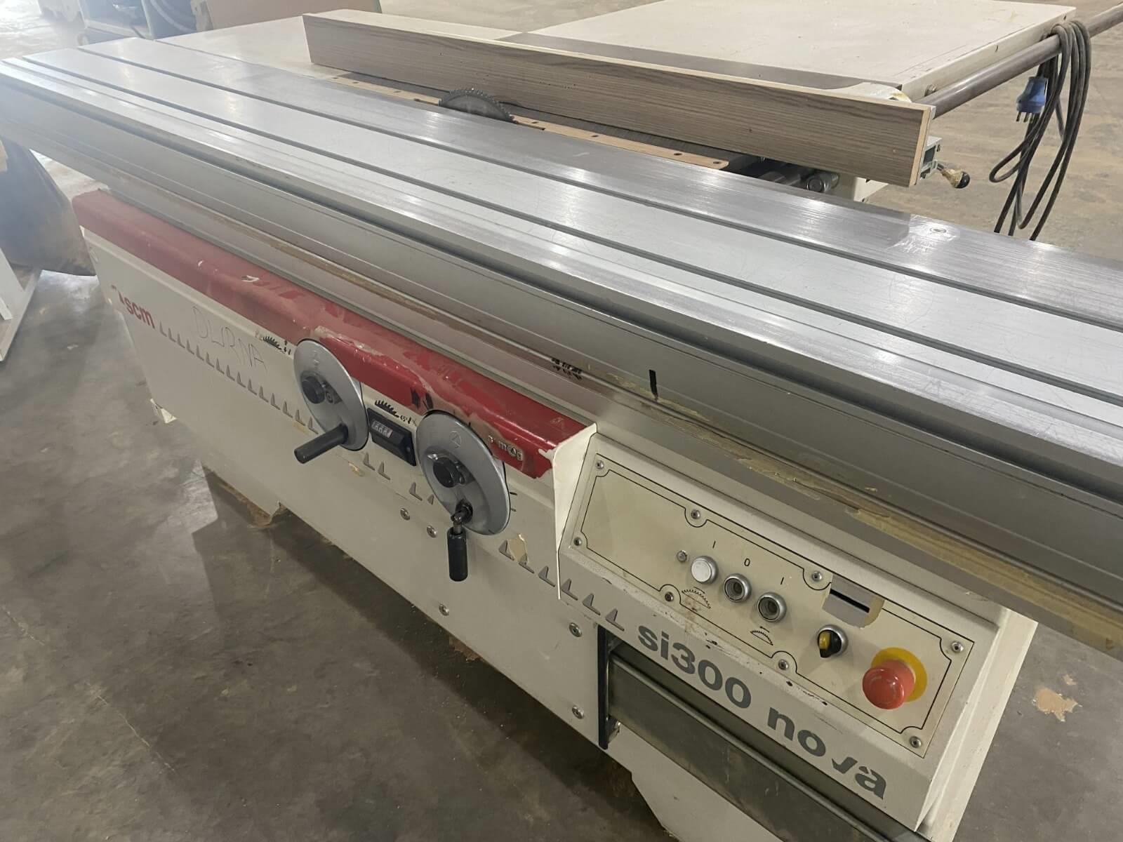 Scm Sı 300 Nova Çizicili Yatar Daire Kesim Makinesi (2012)