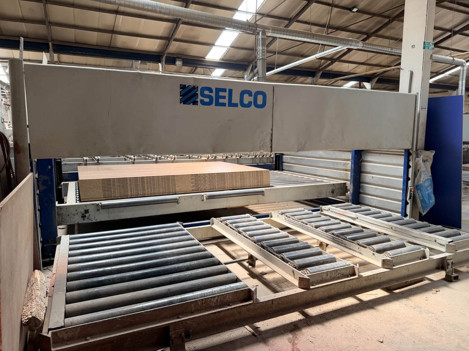 SELCO WNT 600 Asansör Panel Ebatlama Makinesi (1998)