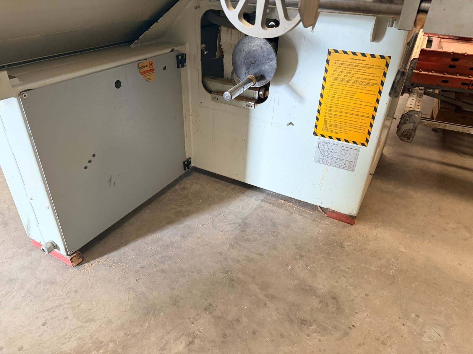 SİCAR Express 3200 Çizicili Yatar Daire Makinesi (2006)