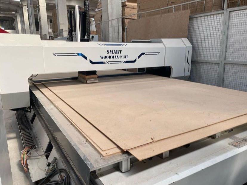 Smart Woodmax 2137 Süpürme Boşaltmalı Düz Tabla Cnc Makinesi (2021)