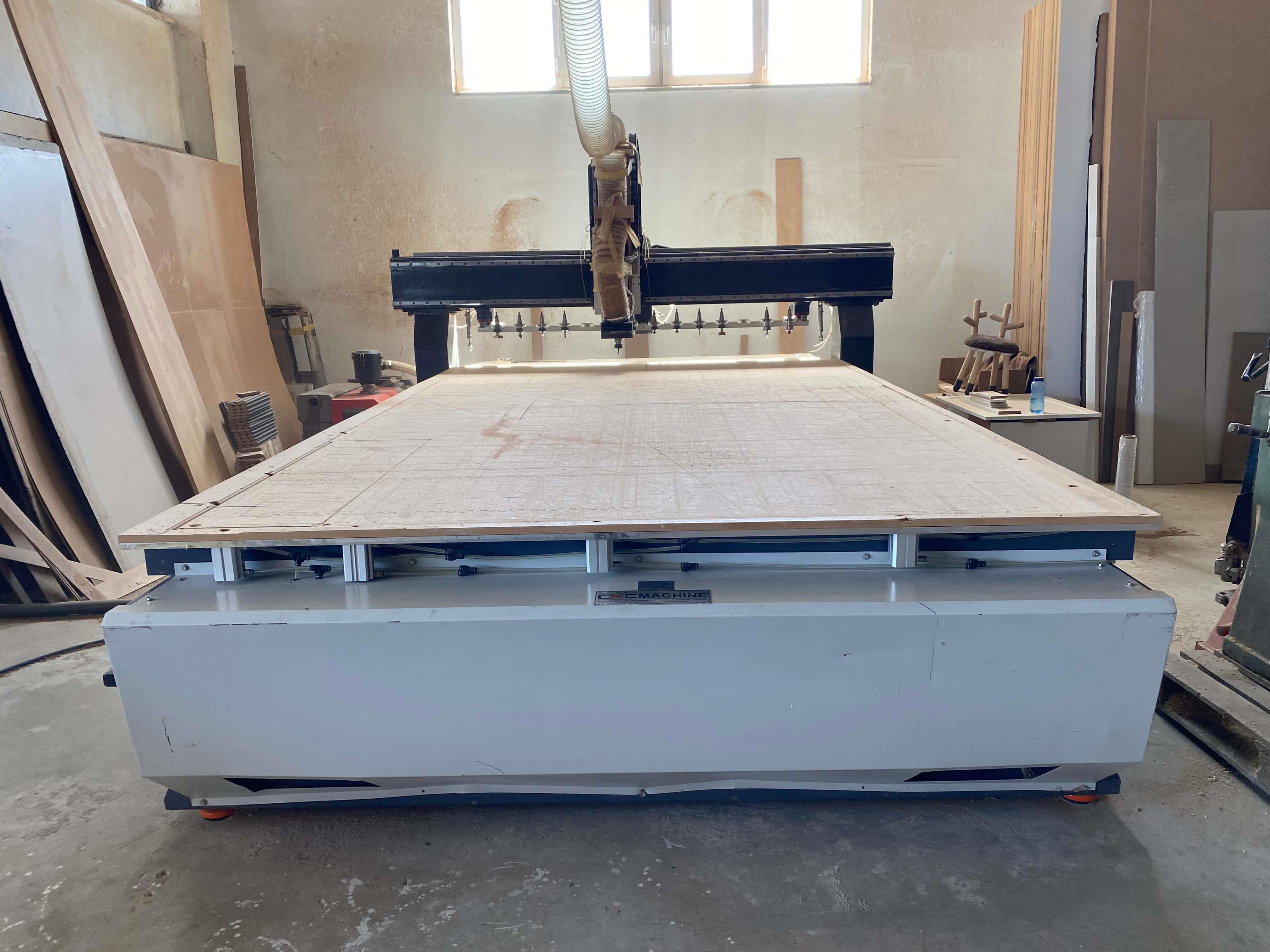 Smart Woodmax 2137 Süpürme Boşaltmalı Düz Tabla Cnc Makinesi (2021)