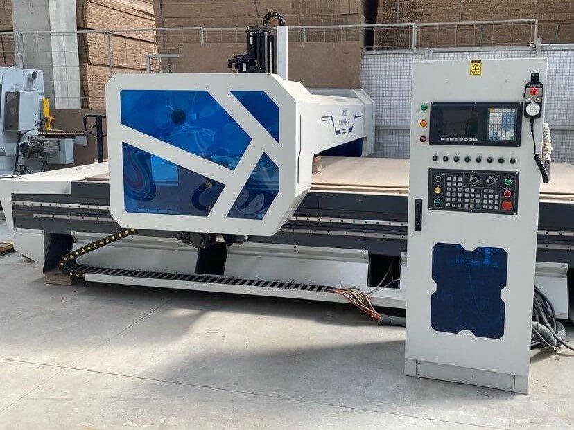 Smart Woodmax 2137 Süpürme Boşaltmalı Düz Tabla Cnc Makinesi (2021)