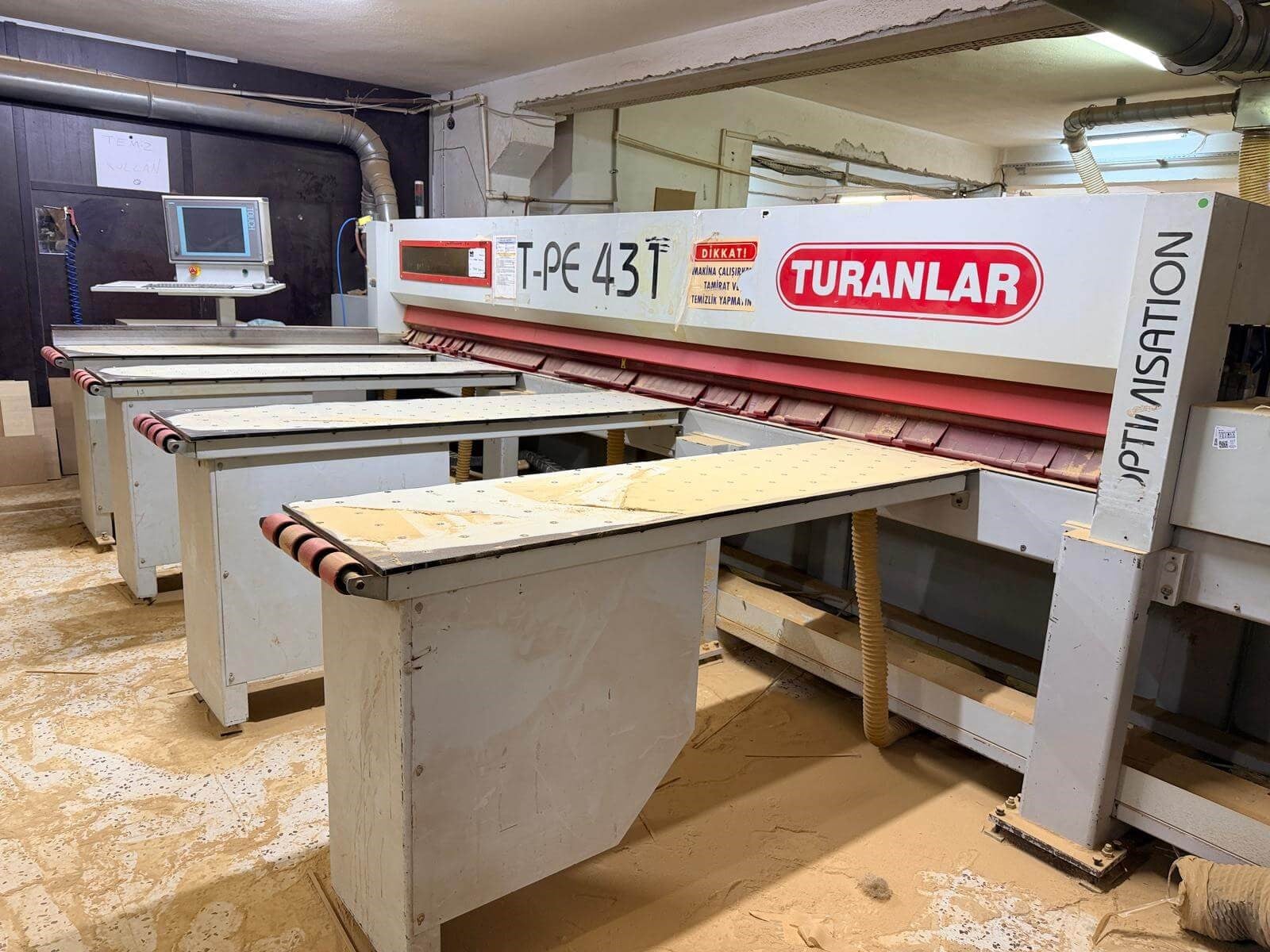 TURANLAR T-PE 431 Panel Ebatlama Makinesi (2010)
