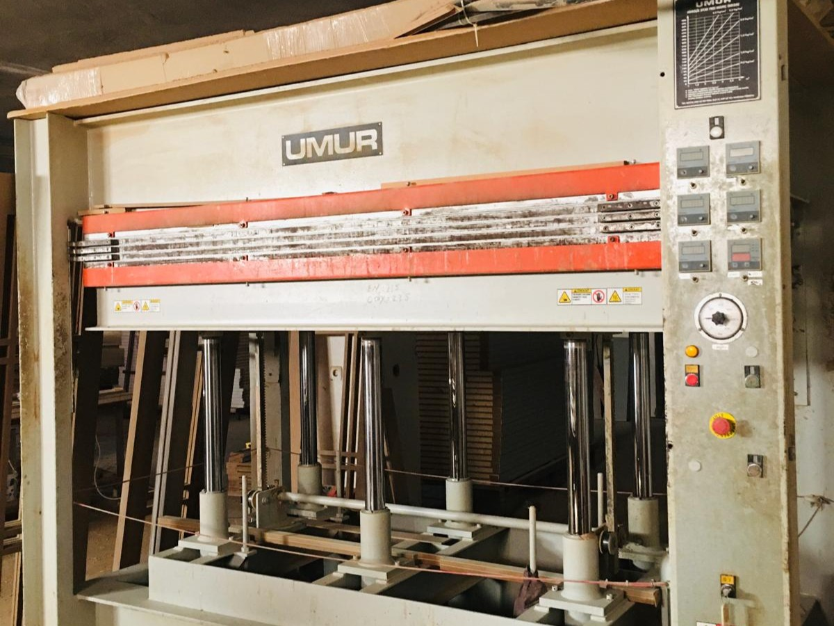 UMUR Upk 80/4 110*220 4 Kapılık Katlı Kapı Pres Makinesi (2005)