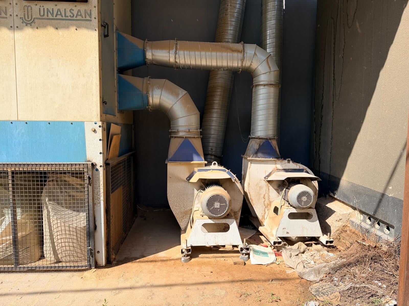 ÜNALSAN 16 Çuval 3 Motor Toz Emme Makinesi