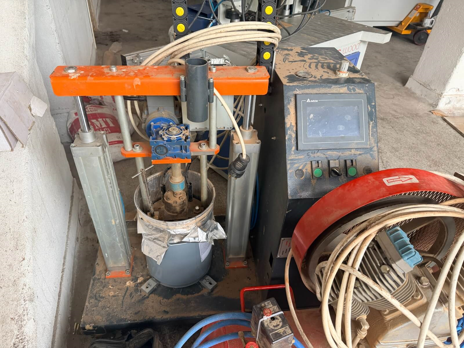 UNİTECH UEM-W-6350-PUC Poliüretan Kazanlı Sarma Makinesi (2023)