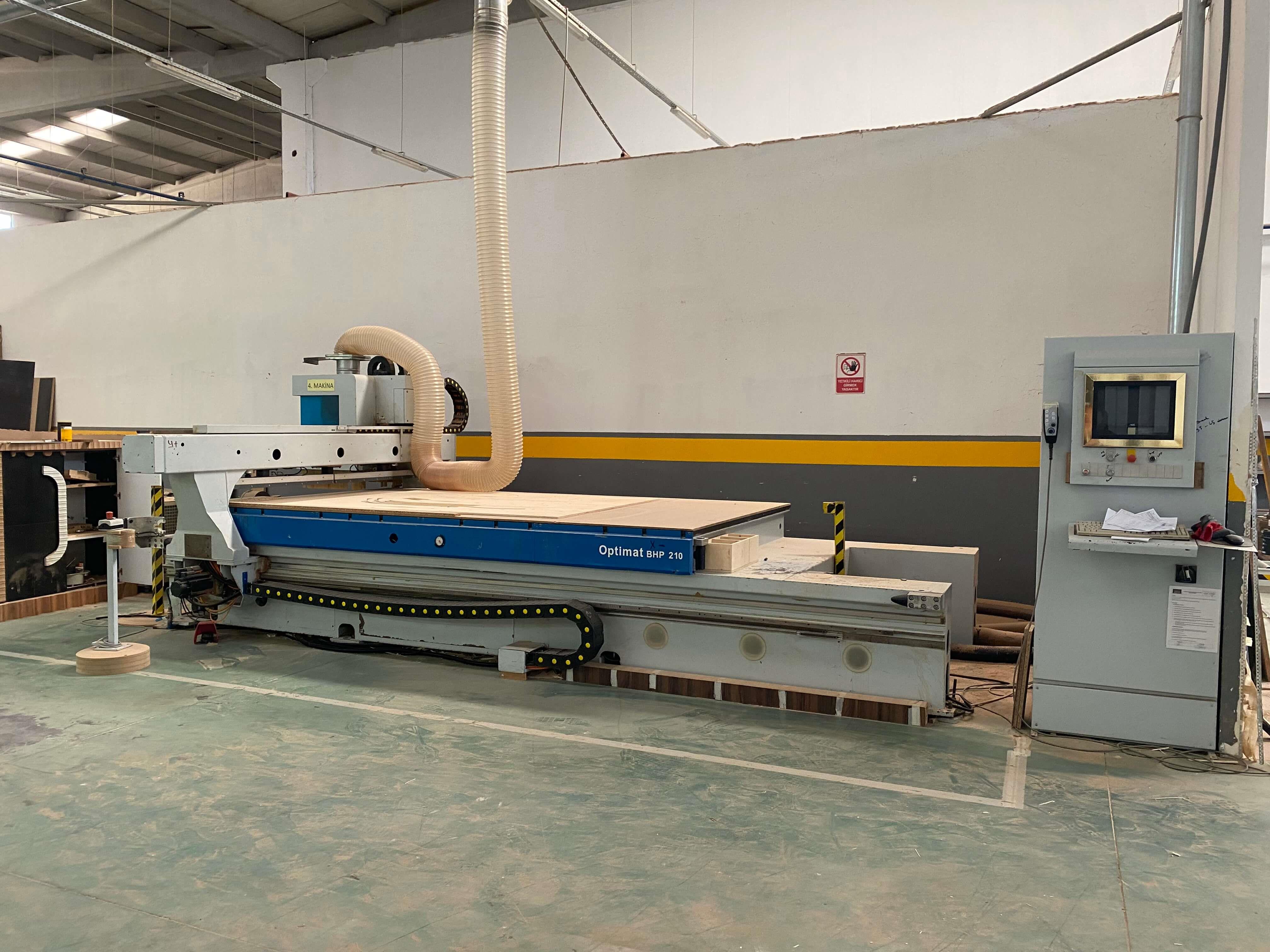 Weeke Optimat Bhp-210 Düz Tabla Süpürmeli Cnc Makinesi (2006)