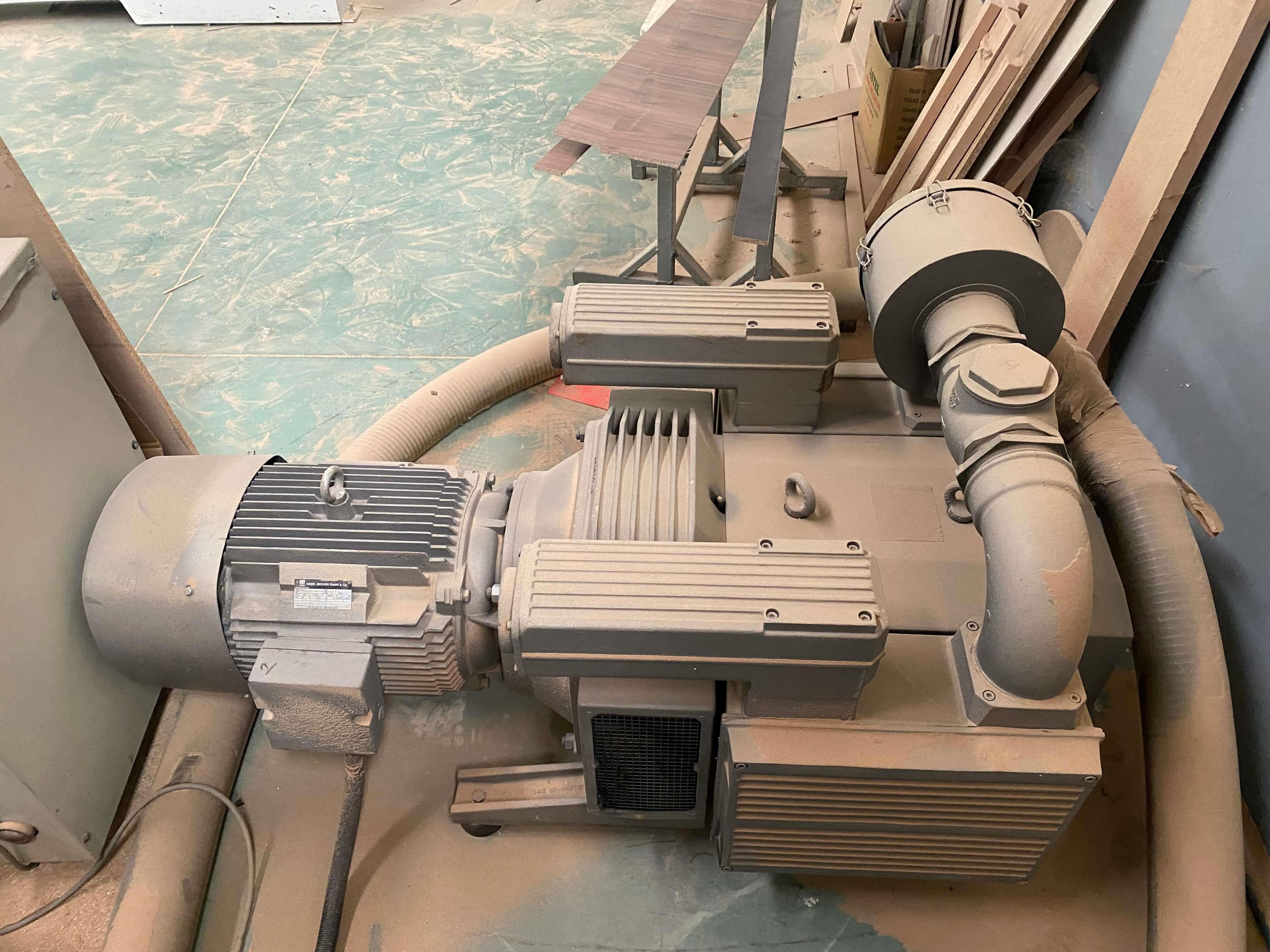 Weeke Optimat Bhp-210 Düz Tabla Süpürmeli Cnc Makinesi (2006)