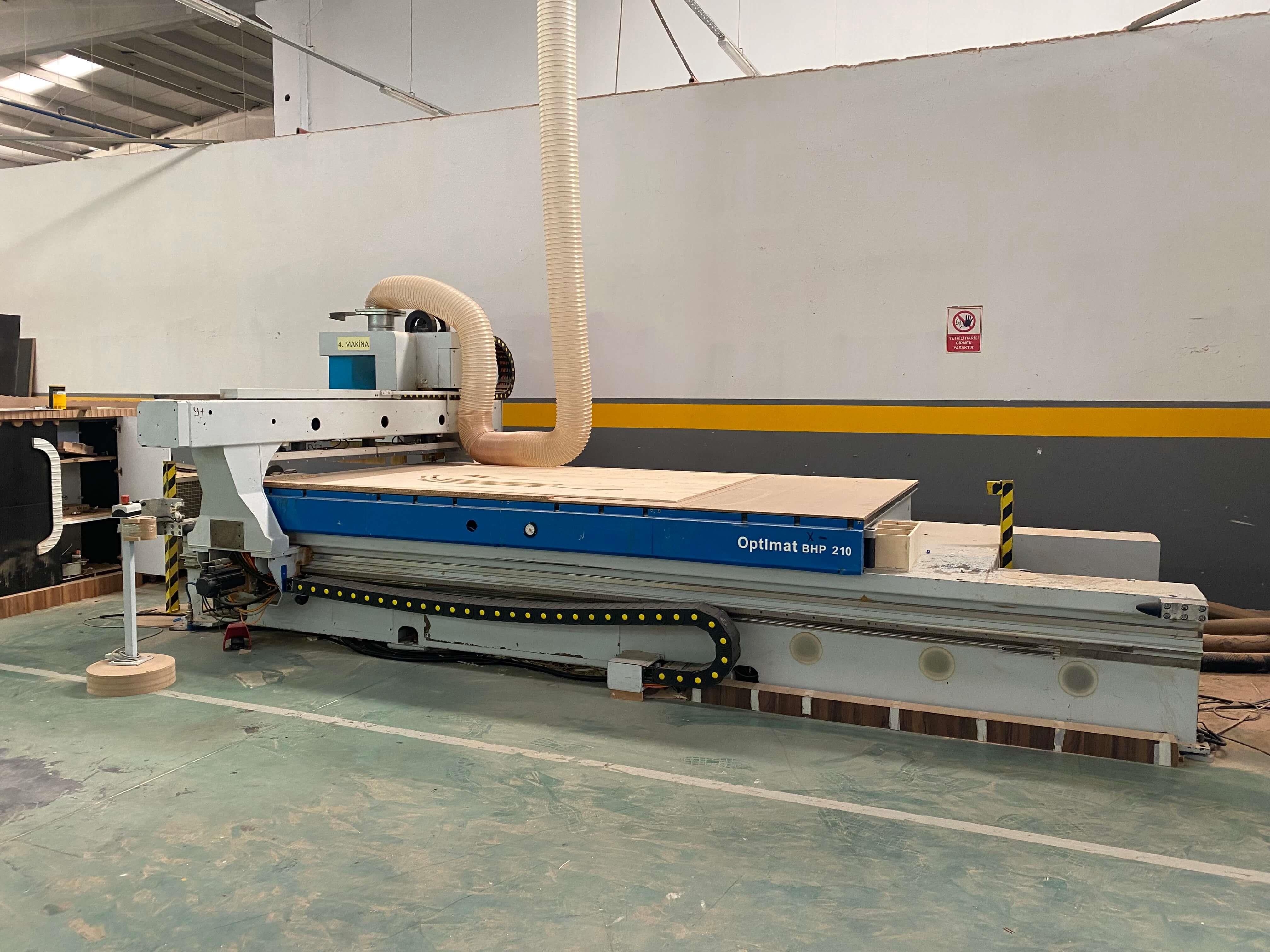 Weeke Optimat Bhp-210 Düz Tabla Süpürmeli Cnc Makinesi (2006)