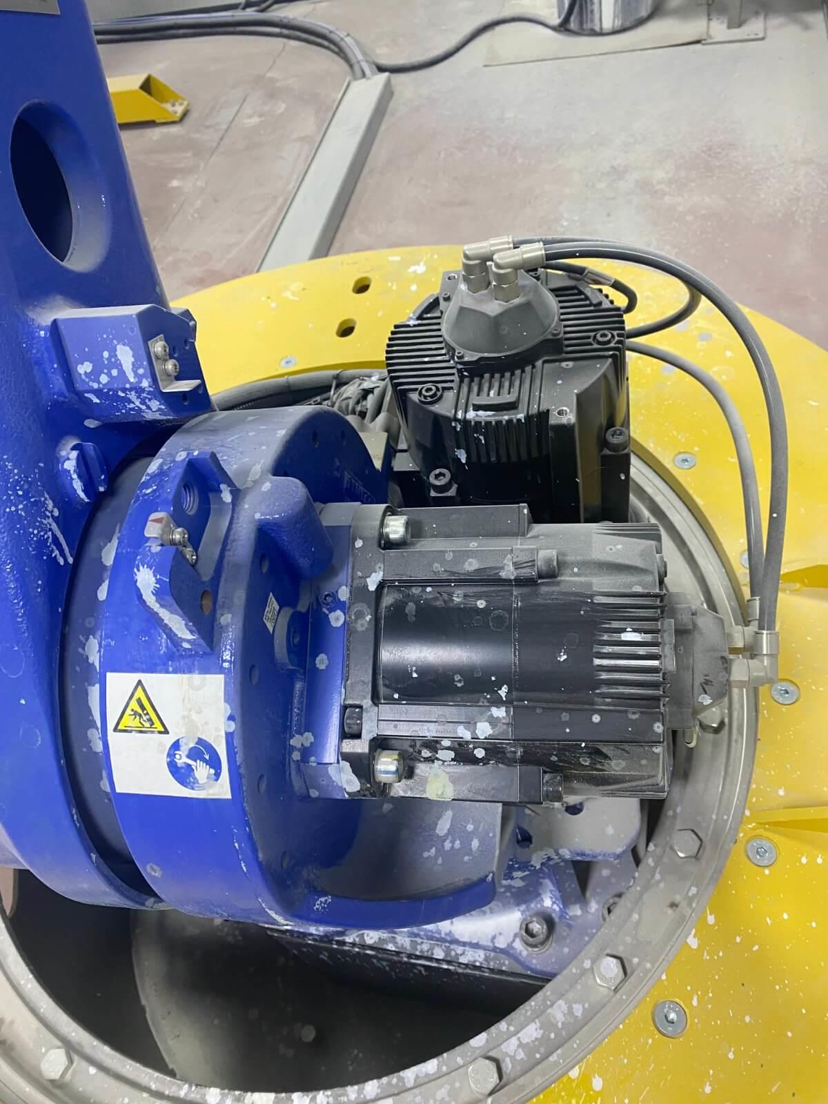 Yaskawa Eras 1000 YR-1-06VXHL 20-A00 Robot Kol Boya Atım Makinesi (2023)