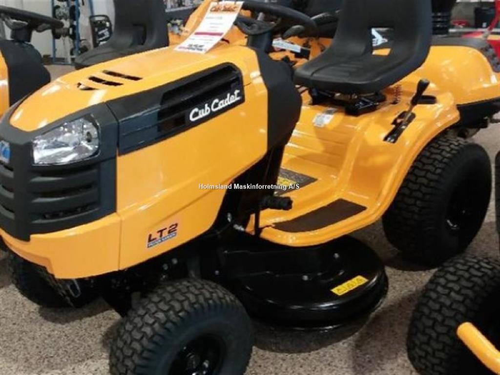 Cub Cadet LT2 NR92 Çim Biçme Traktörü