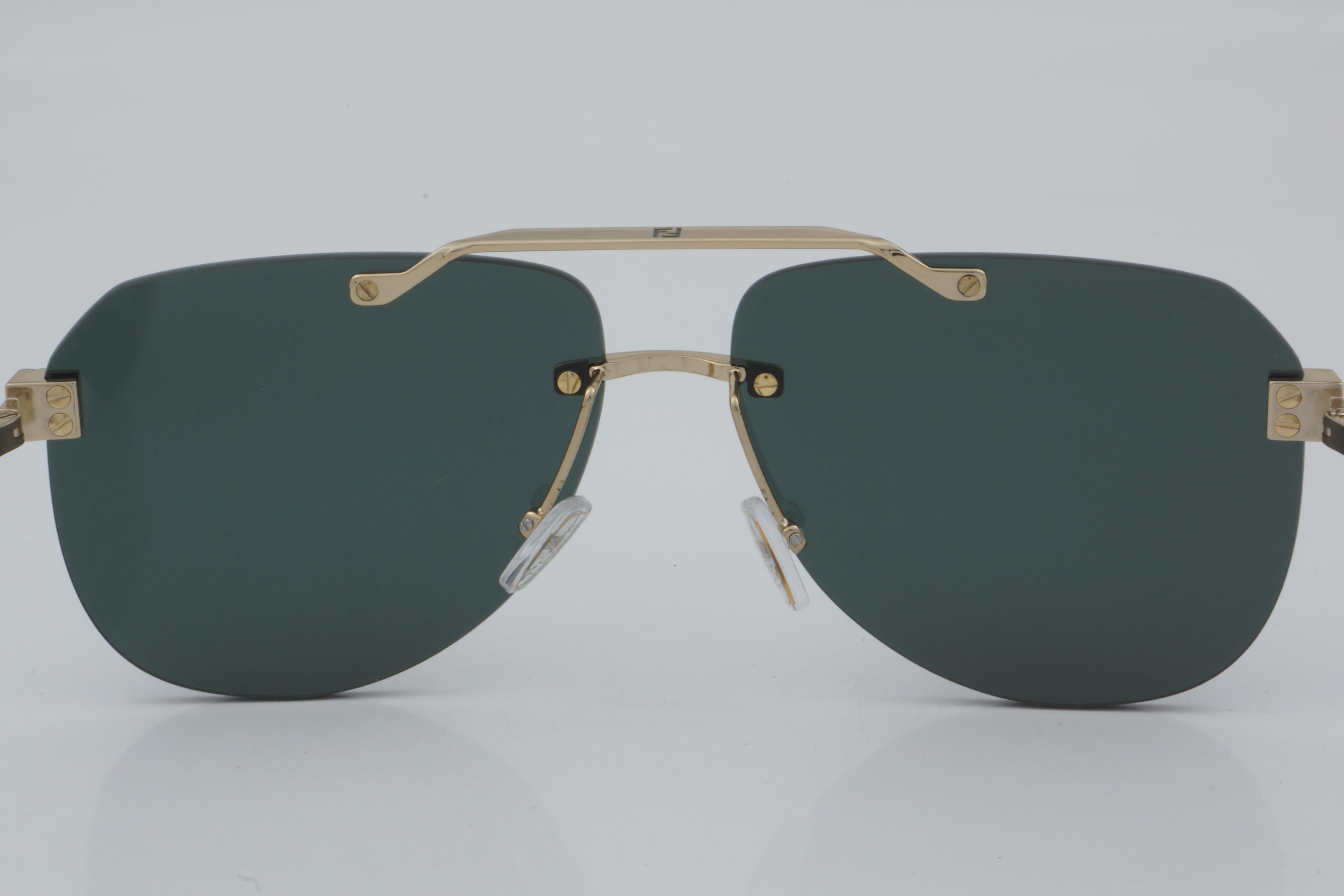 Fendi FE 40115U 32N 61 - 01 Güneş Gözlüğü