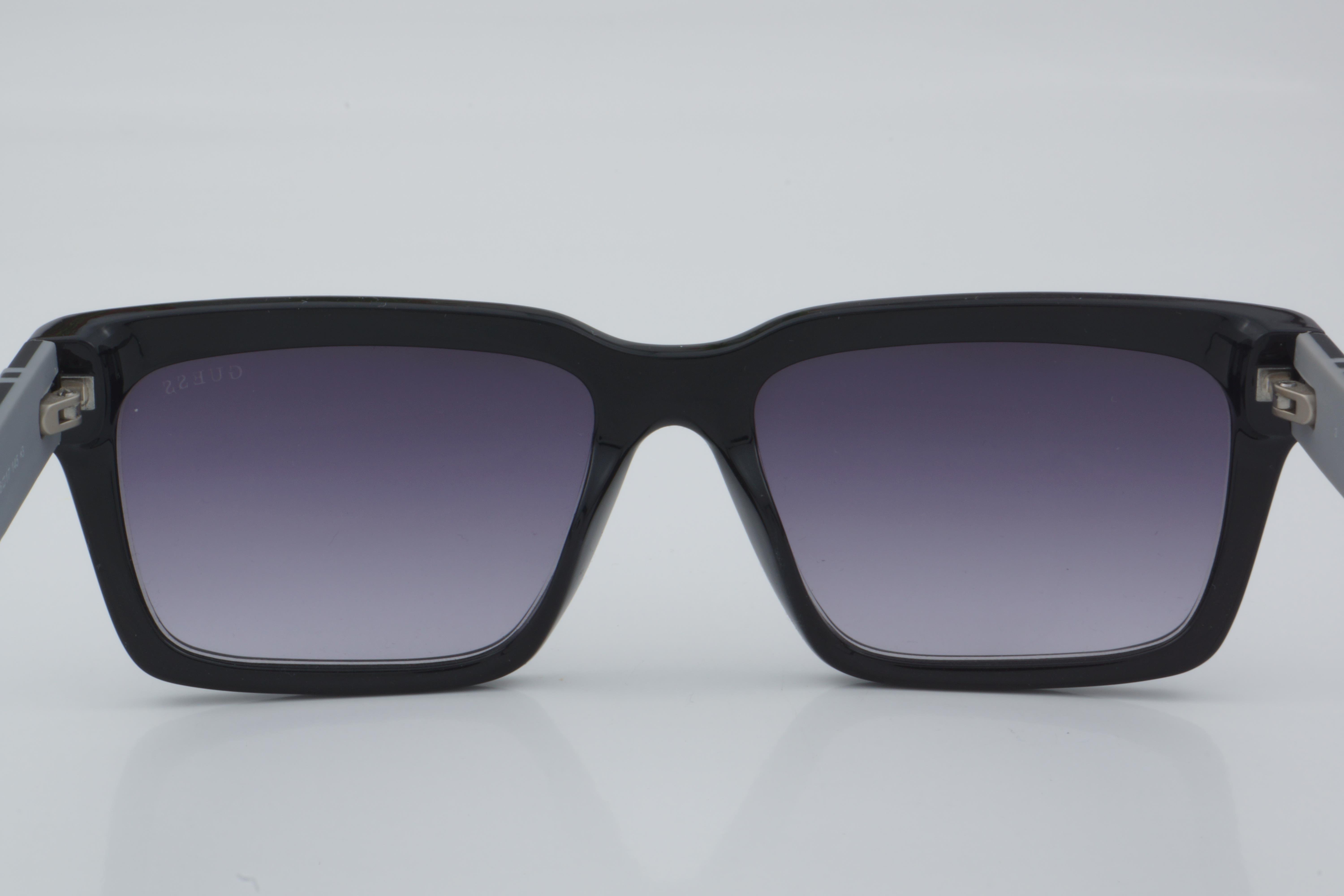 GUESS GÜNEŞ GU 00121 01B 56 - 01 Güneş Gözlüğü