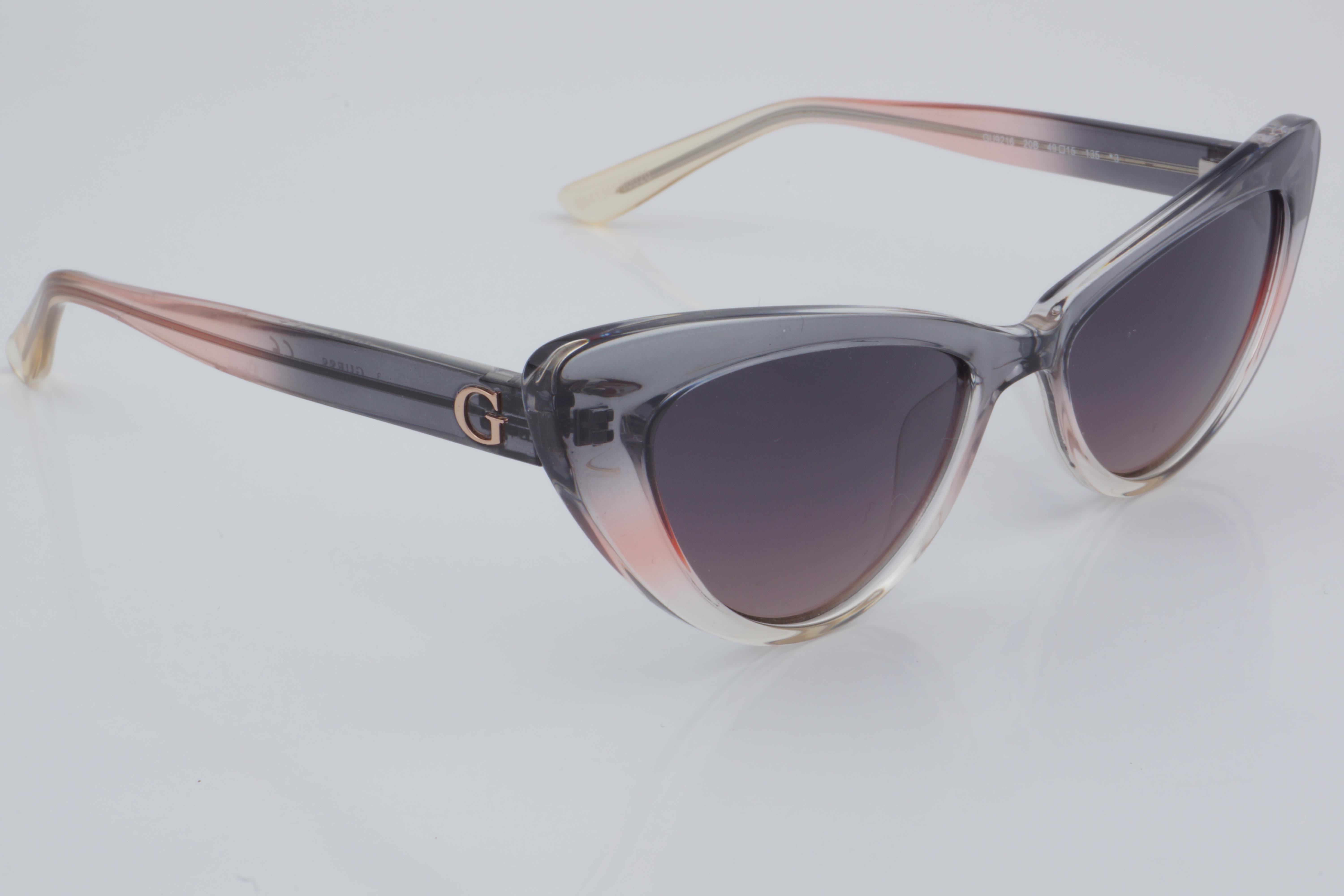 GUESS GÜNEŞ GU 9216 20B 49 - 01 Güneş Gözlüğü