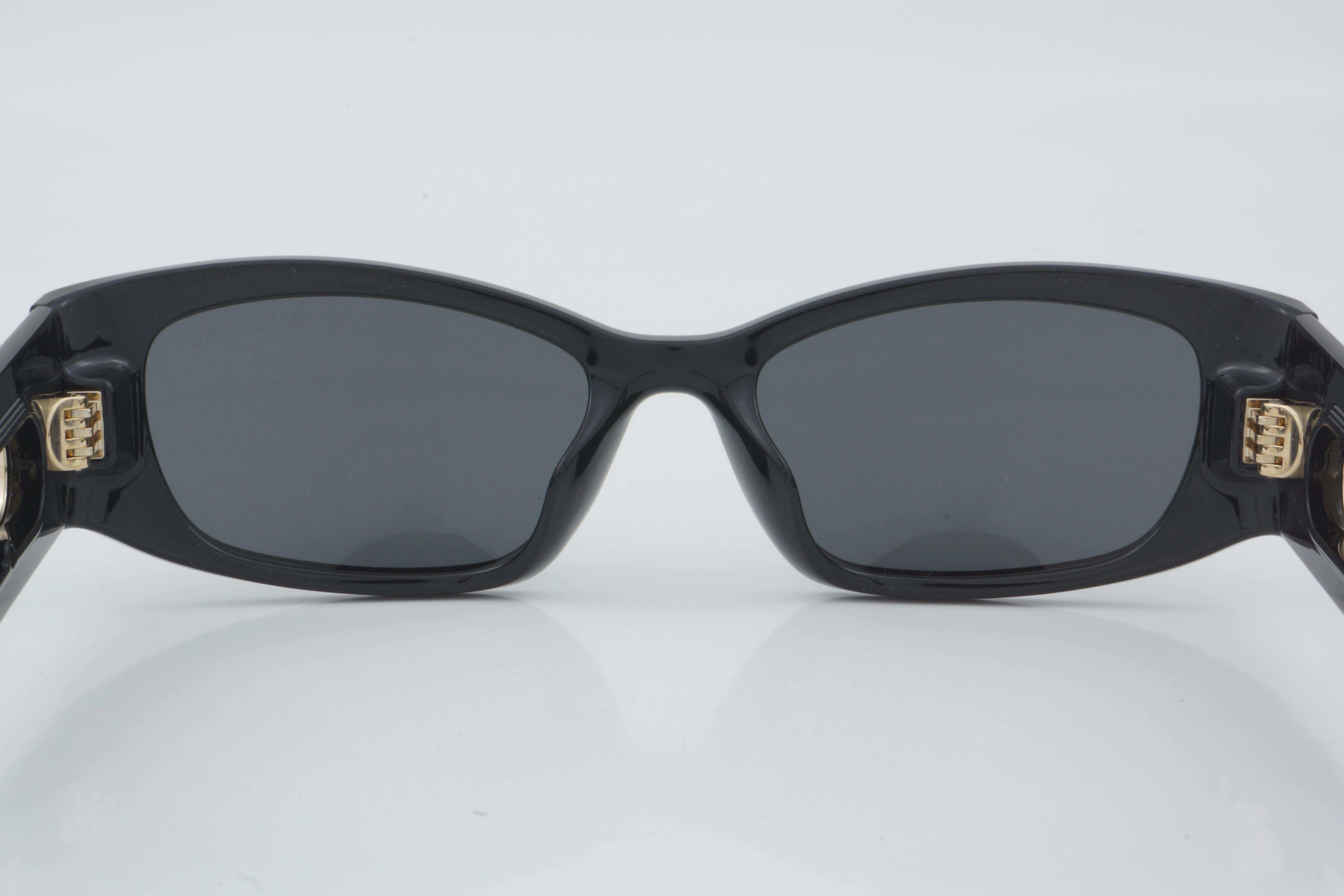 Michael Kors MK 2243U 300587 52 - 01 Güneş Gözlüğü