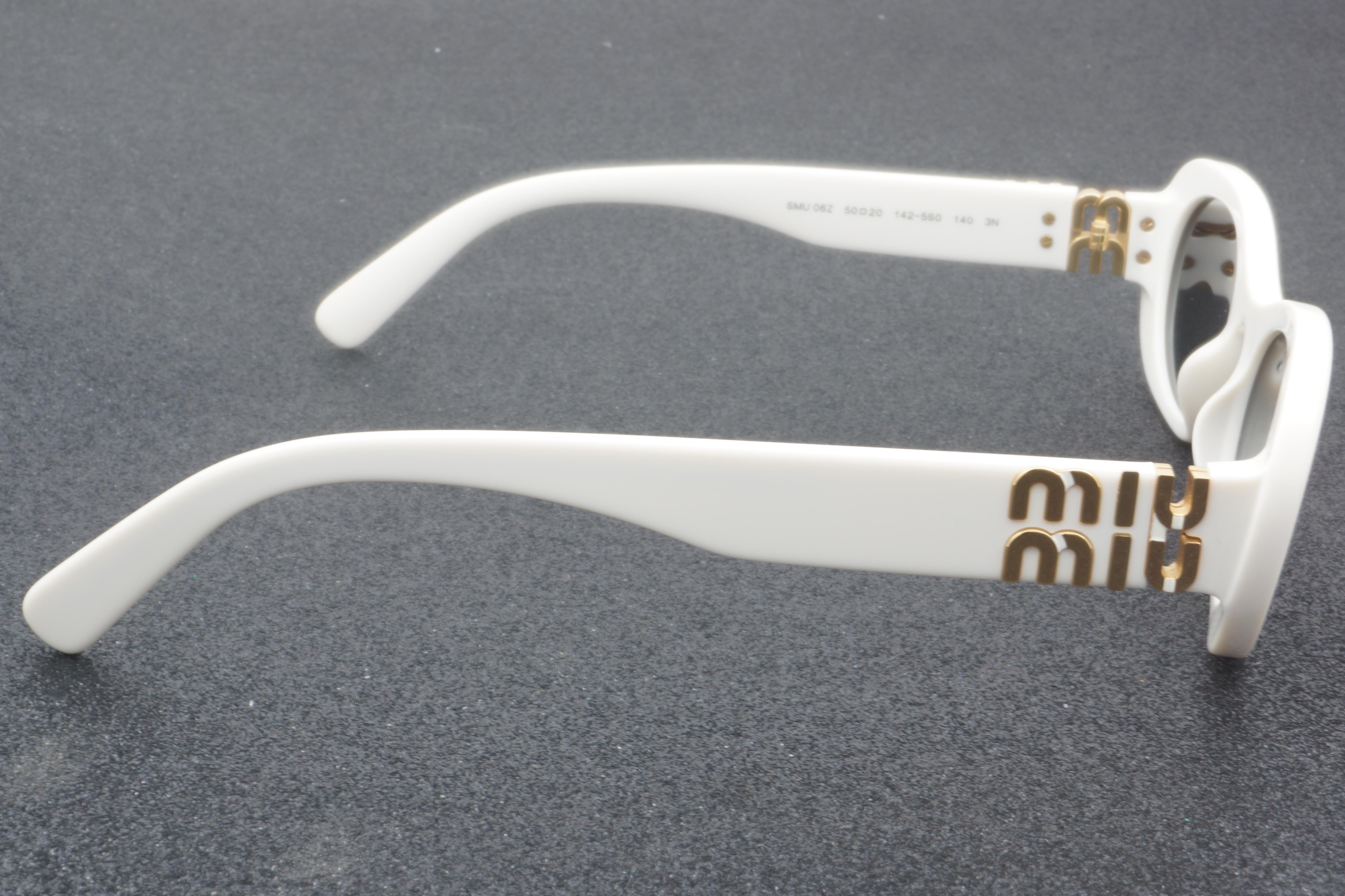 Miu Miu SMU 06Z 142-5S0 50 - 01 Güneş Gözlüğü