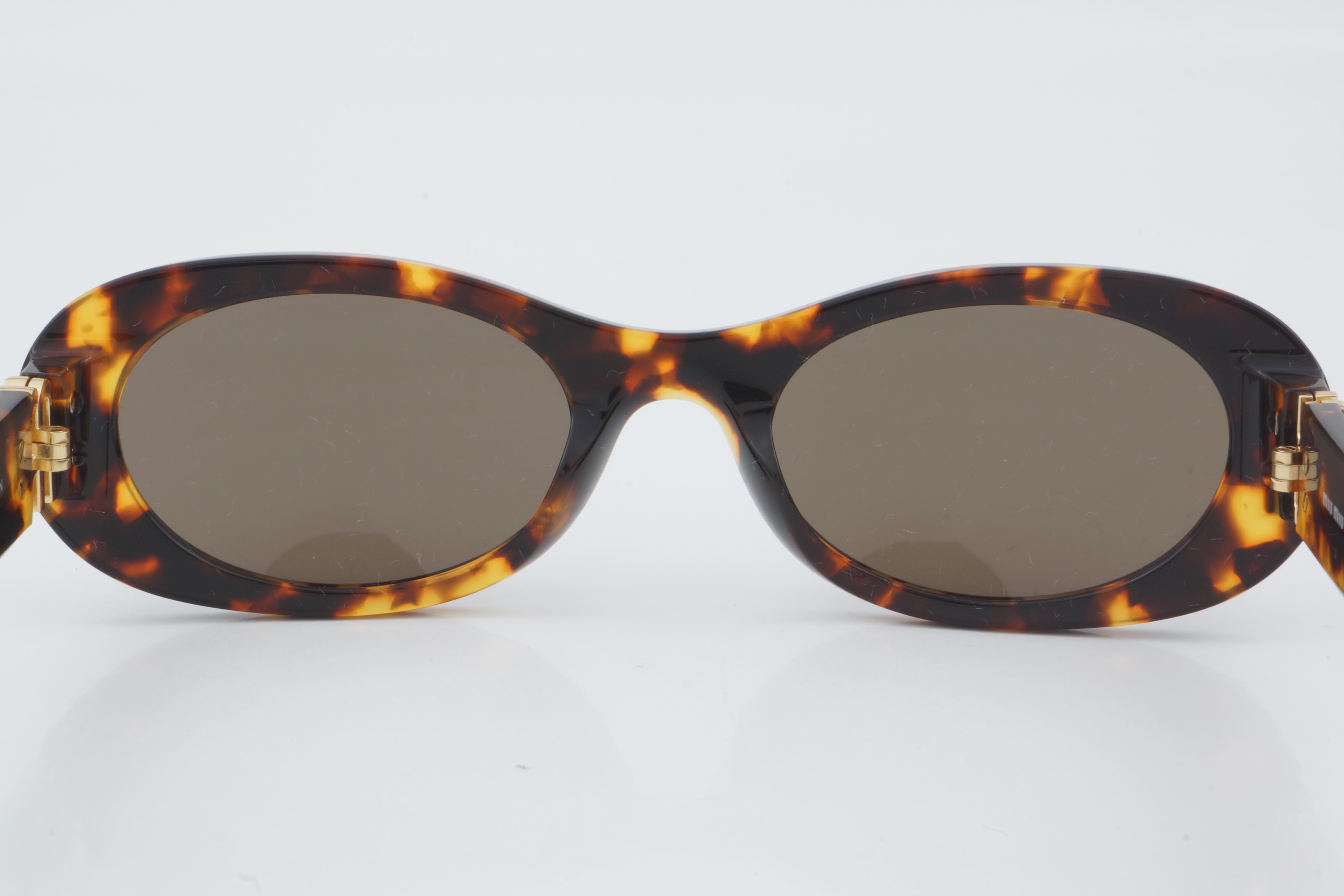 Miu Miu SMU 06Z VAU-06B 50 - 01 Güneş Gözlüğü