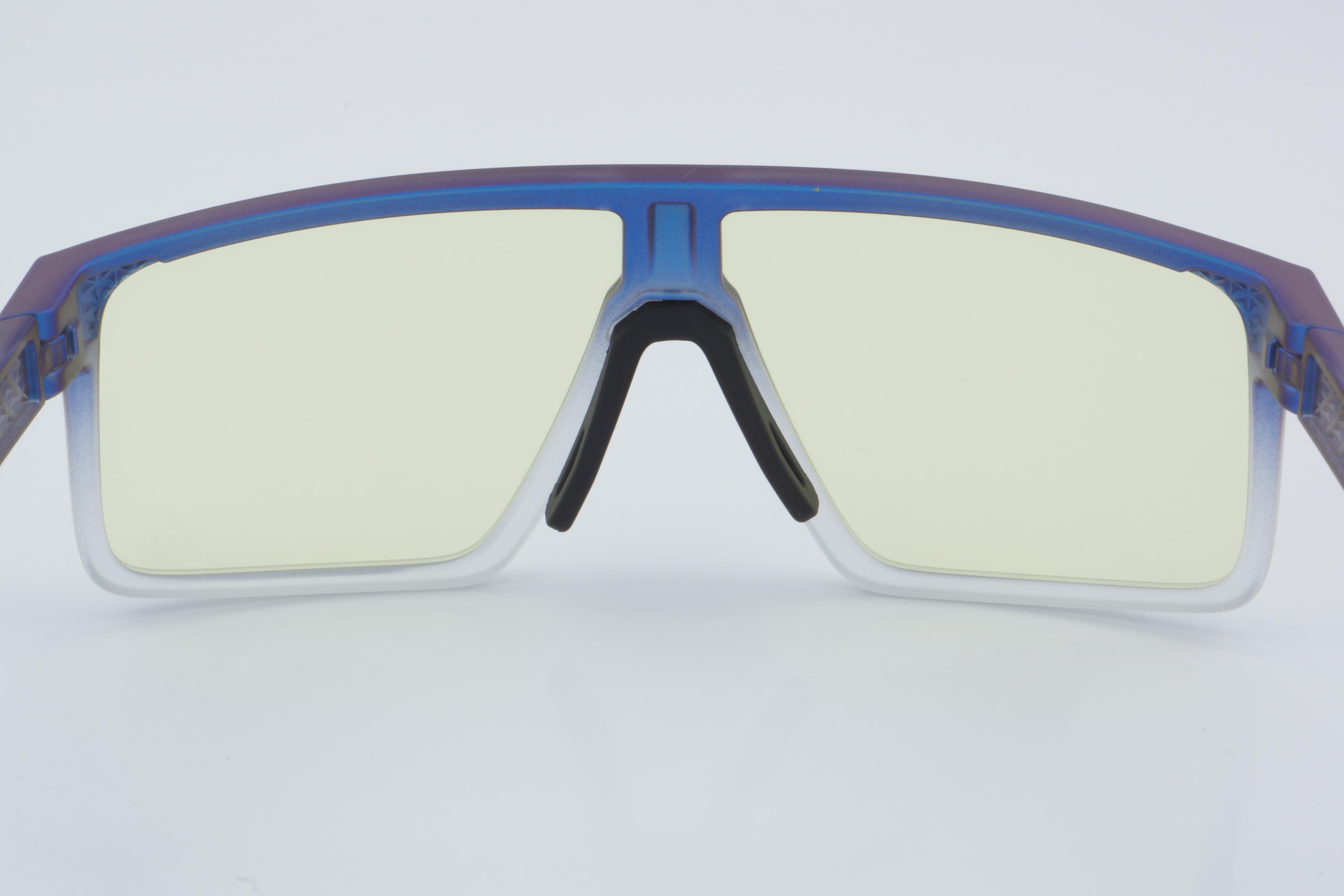 OAKLEY GÜNEŞ OO 9285 0561 61 - 01 Güneş Gözlüğü