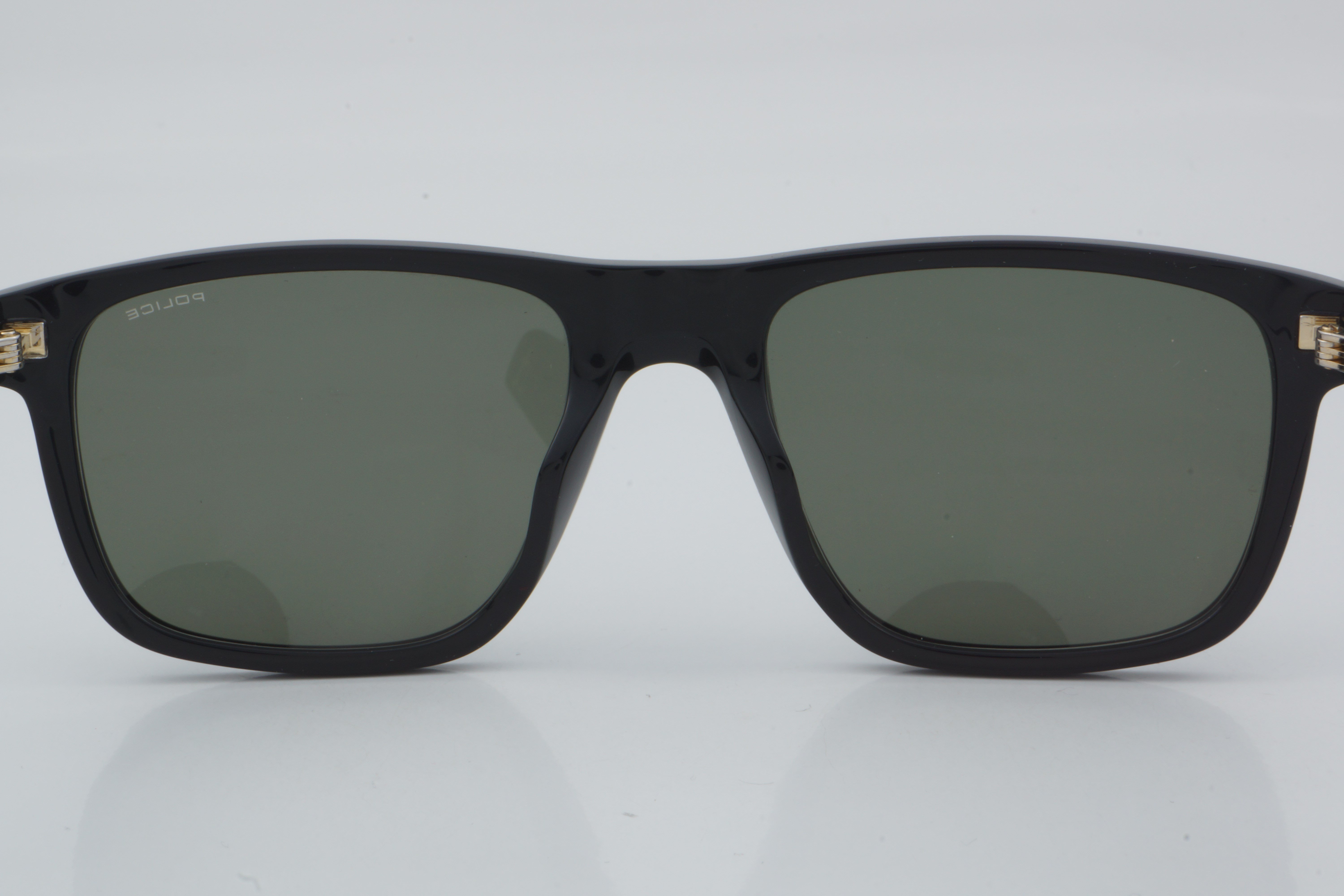 Police SPLQ83 0700 56 - 01 Güneş Gözlüğü