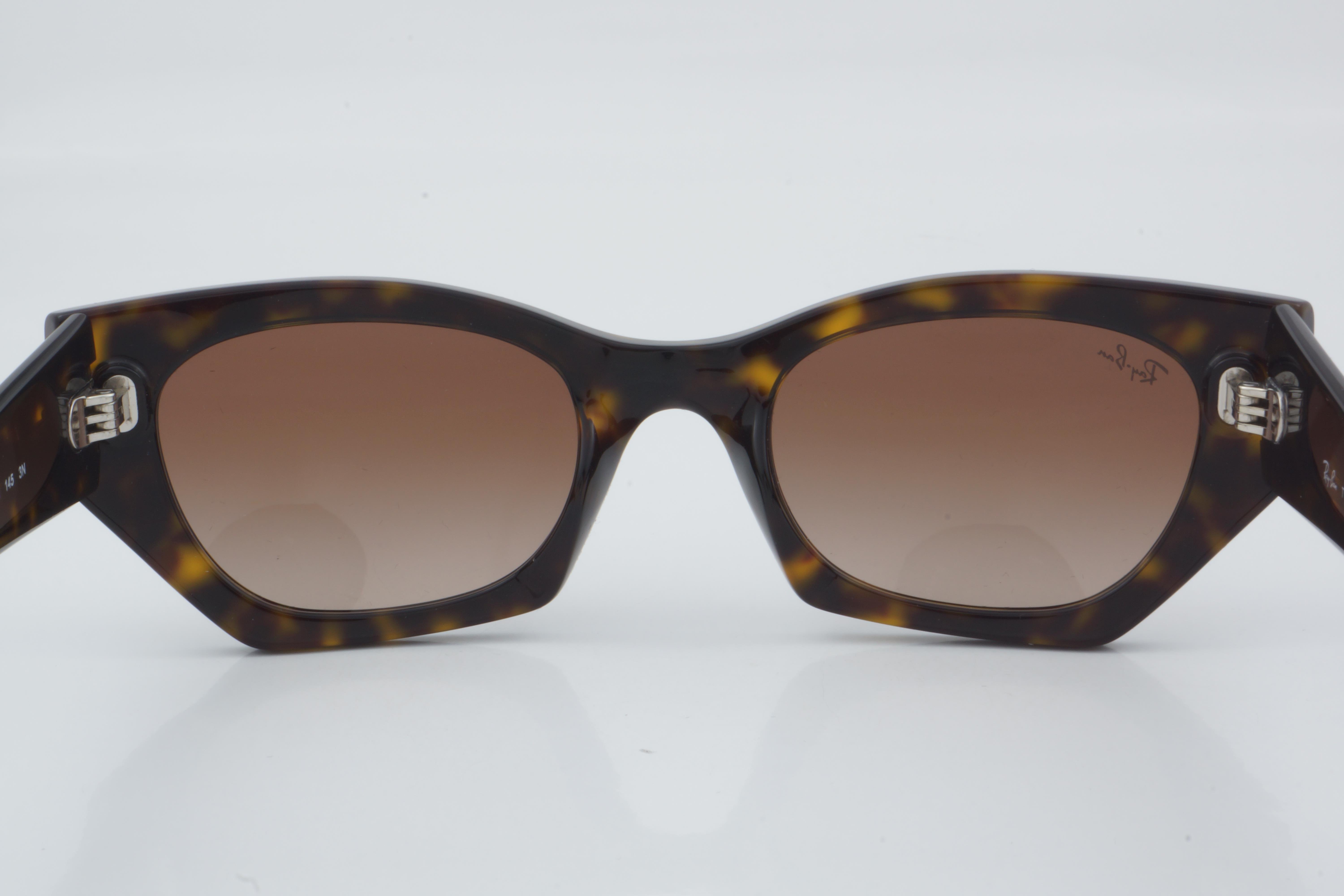 Ray-Ban RB 4430 1359/13 52 - 01 Güneş Gözlüğü