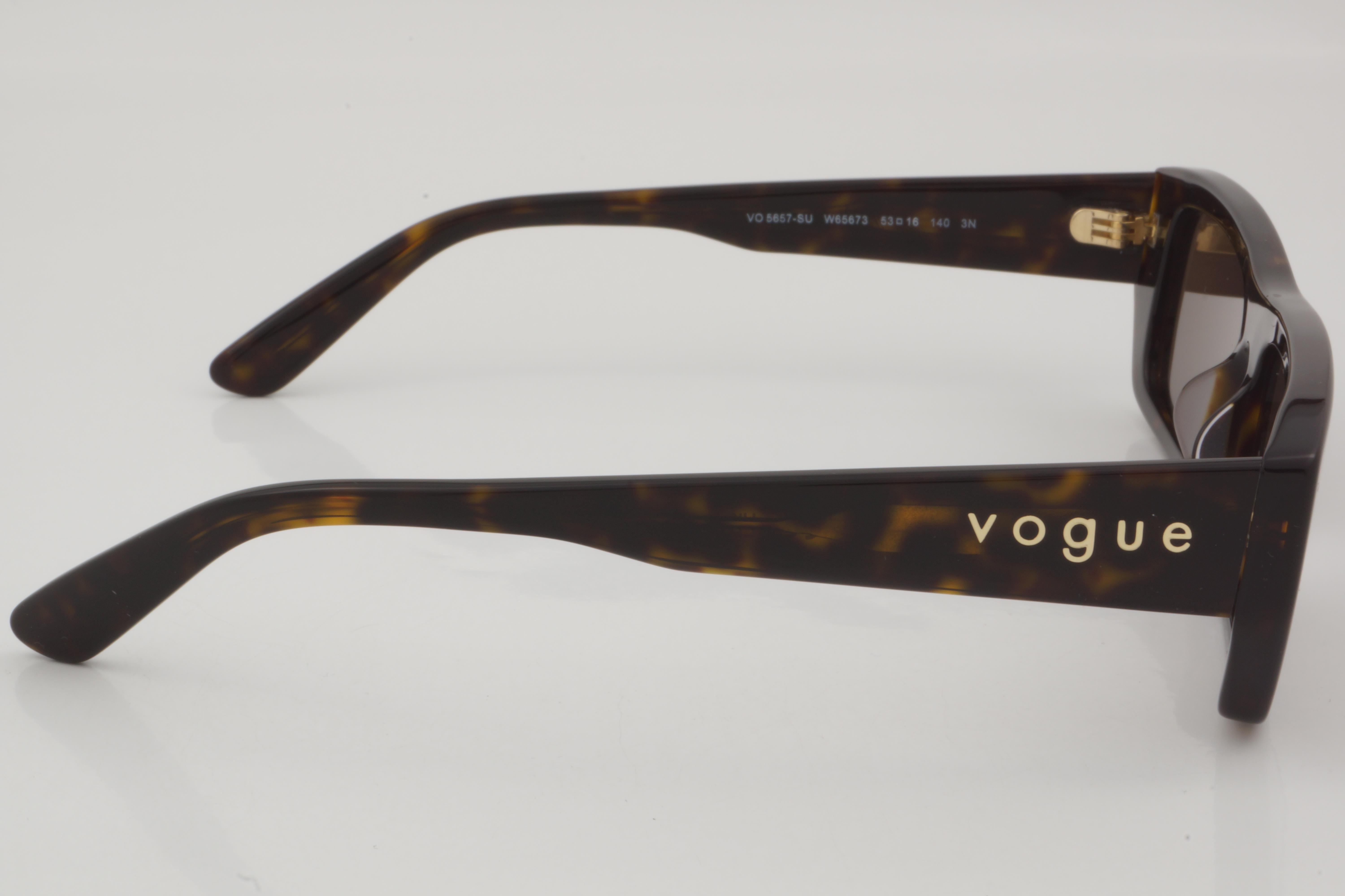 Vogue VO 5657-SU W65673 53 - 01 Güneş Gözlüğü