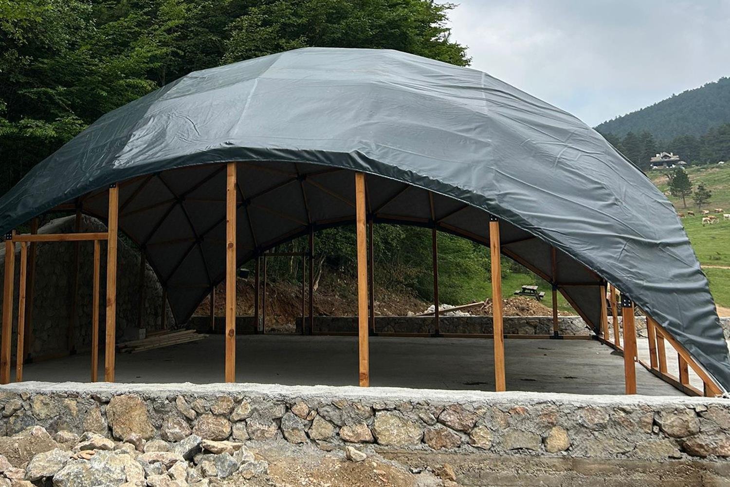 N-Quadro Dome 12x13 m.