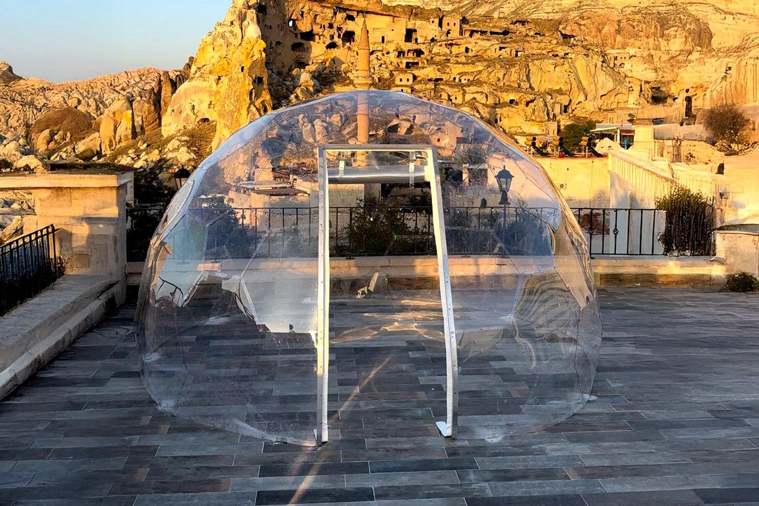Noniva Fanus Dome 4 m. Fermuarlı Kapı