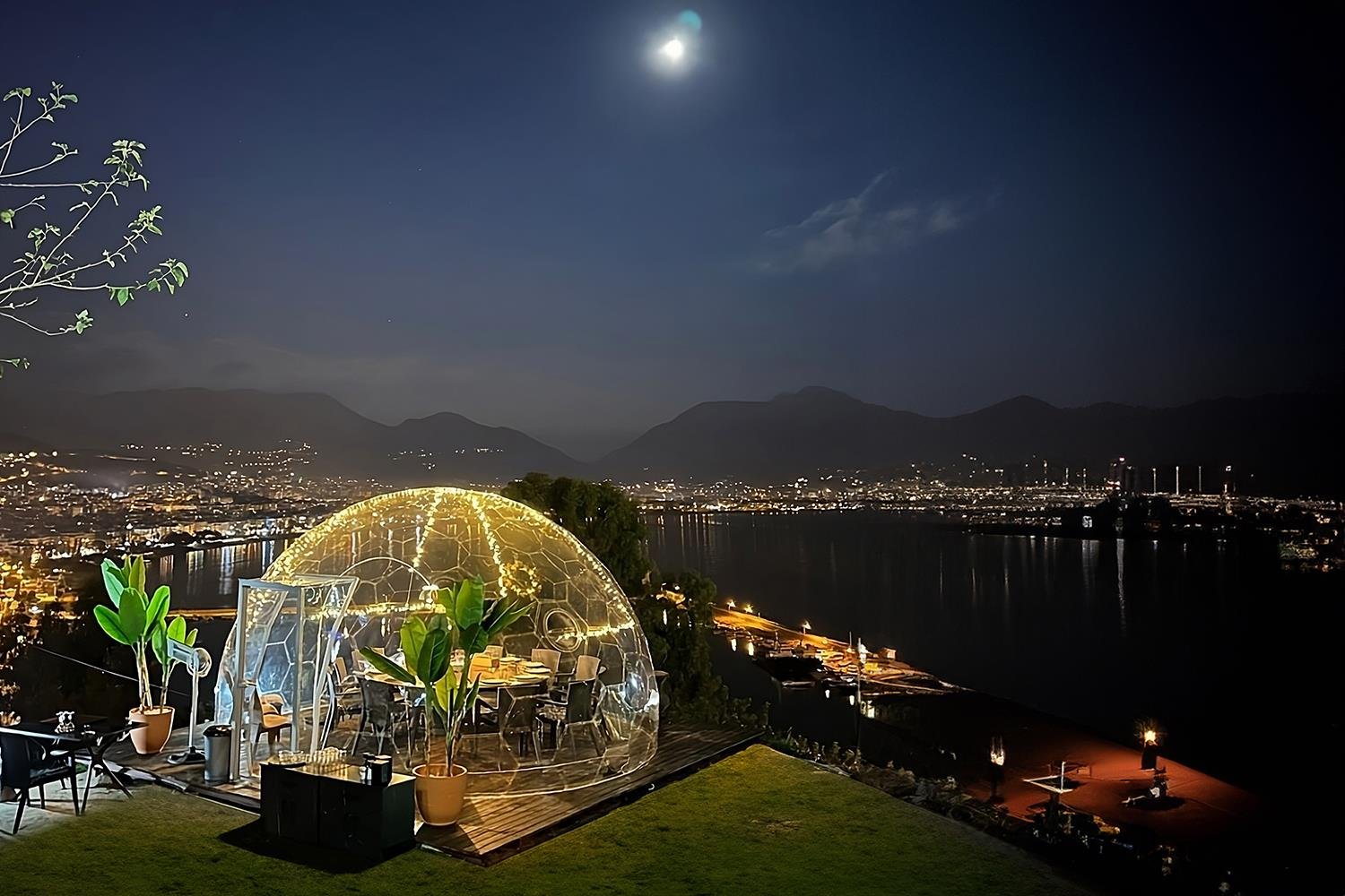 Noniva Fanus Dome 4 m. Kilitli Kapı