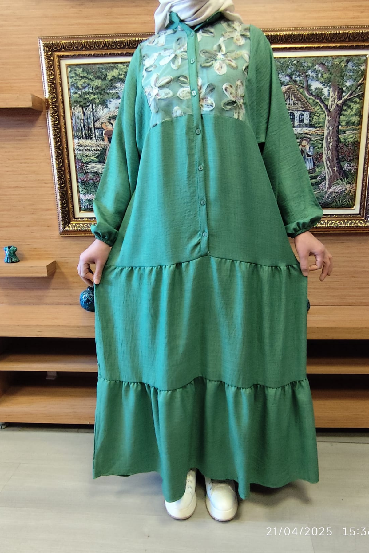 Doğal Doku Oversize Çiçek Desenli Elbise – Yazlık Rahat Kalıp, Şık ve Ferah Tasarım