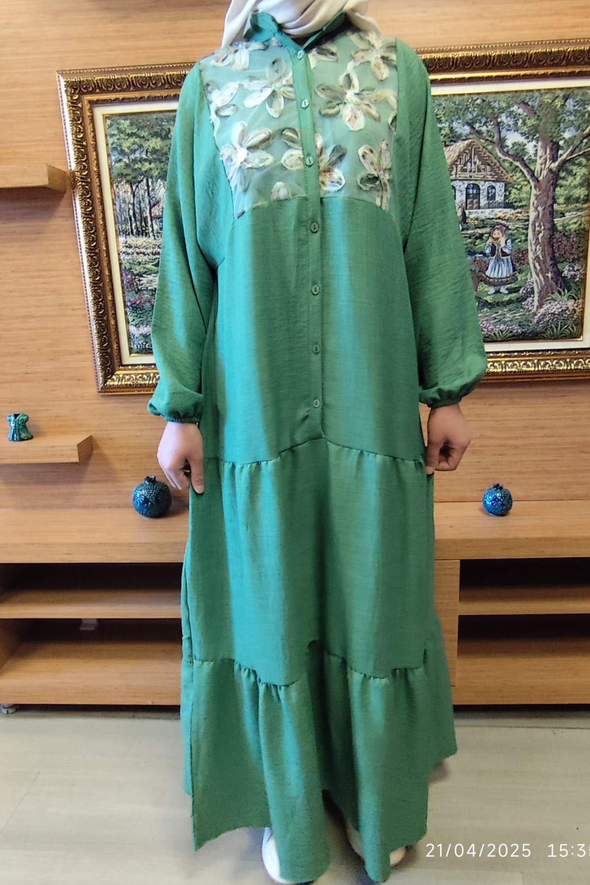 Doğal Doku Oversize Çiçek Desenli Elbise – Yazlık Rahat Kalıp, Şık ve Ferah Tasarım