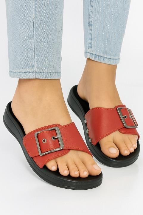 Mulex Kadın Tokalı Terlik - Kırmızı