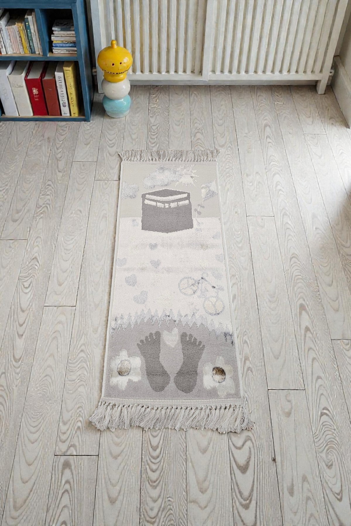 Alpina Home Özel Tasarım Kalp ve Bisiklet Figürlü Kabartma Dokulu çocuk Seccadesi 40X90 Cocuk Odası