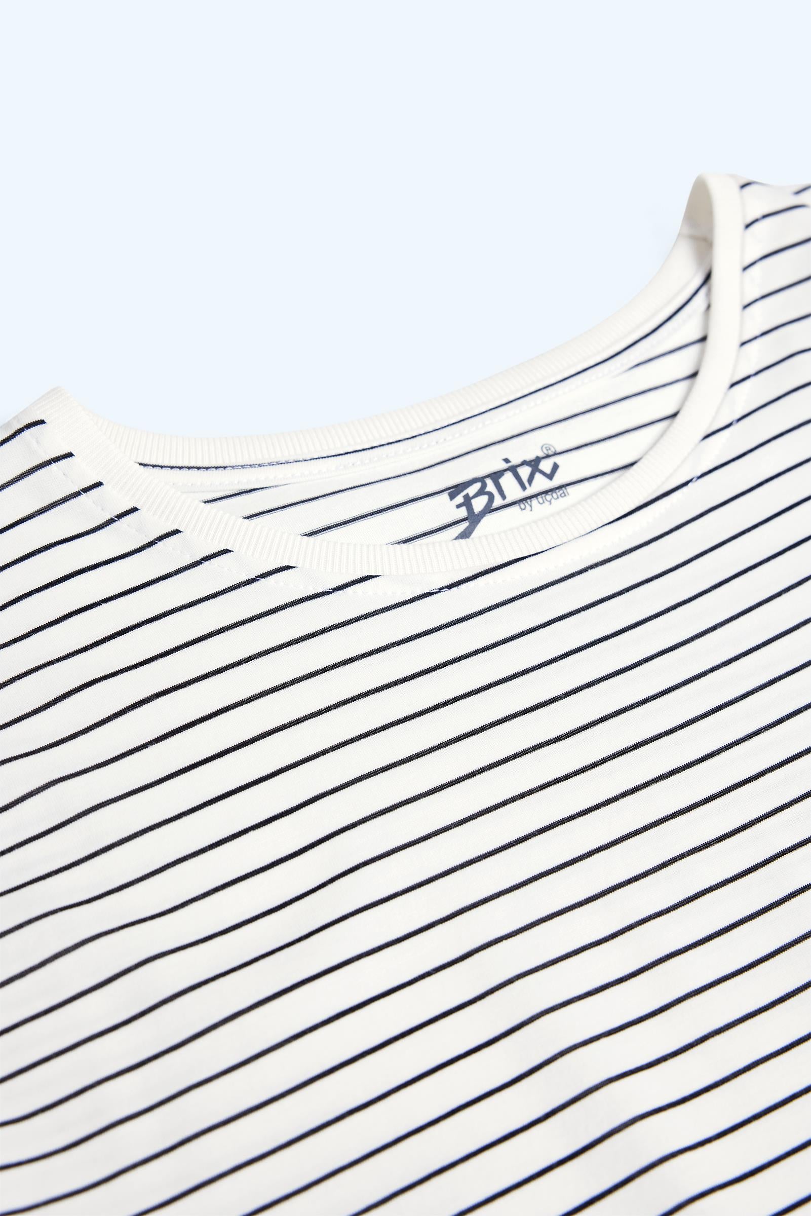 Kadın Çizgili Rahat Kalıp T-Shirt