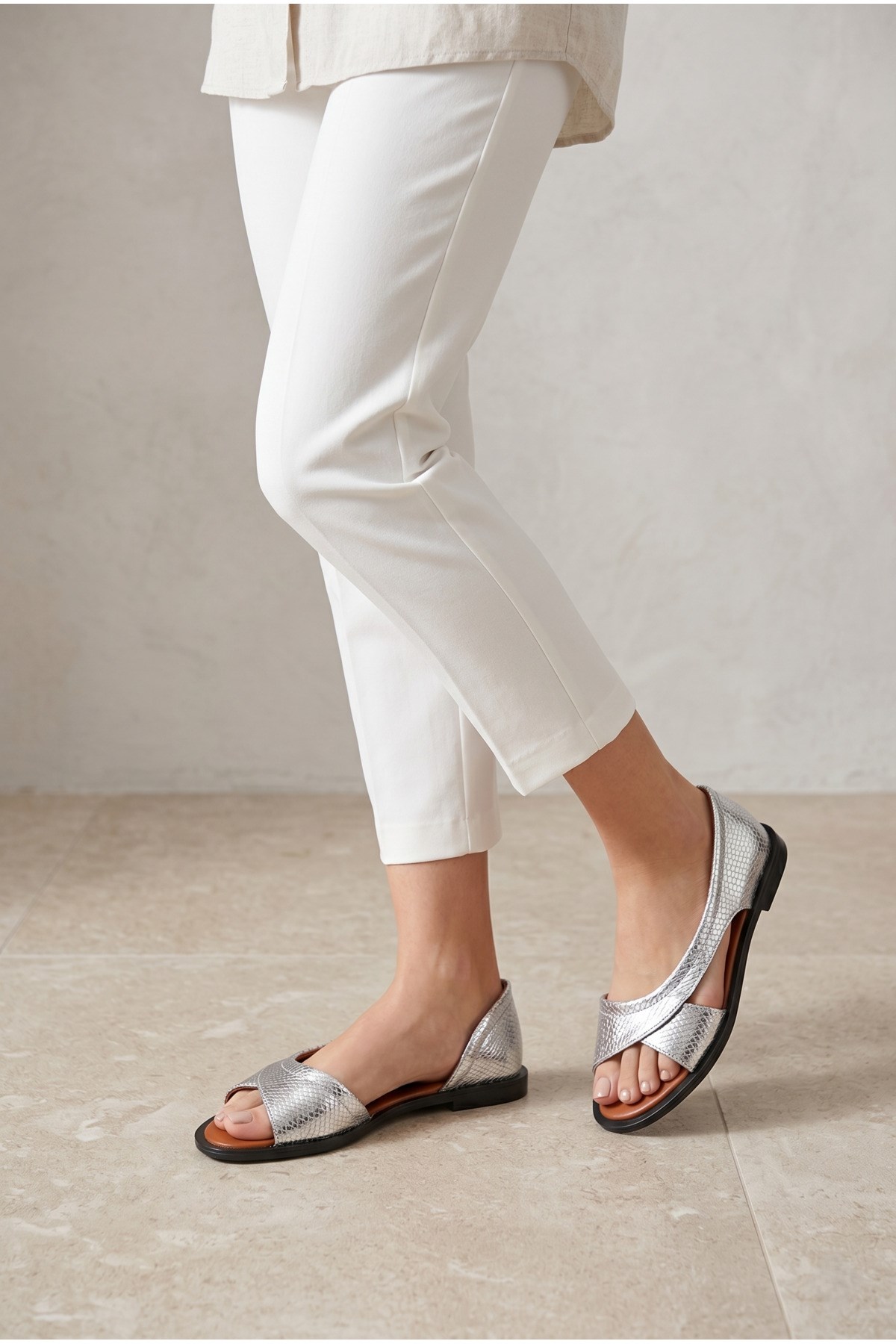 silver-kroko-desenli-yani-acik-dorsay--2bd0d6.jpg