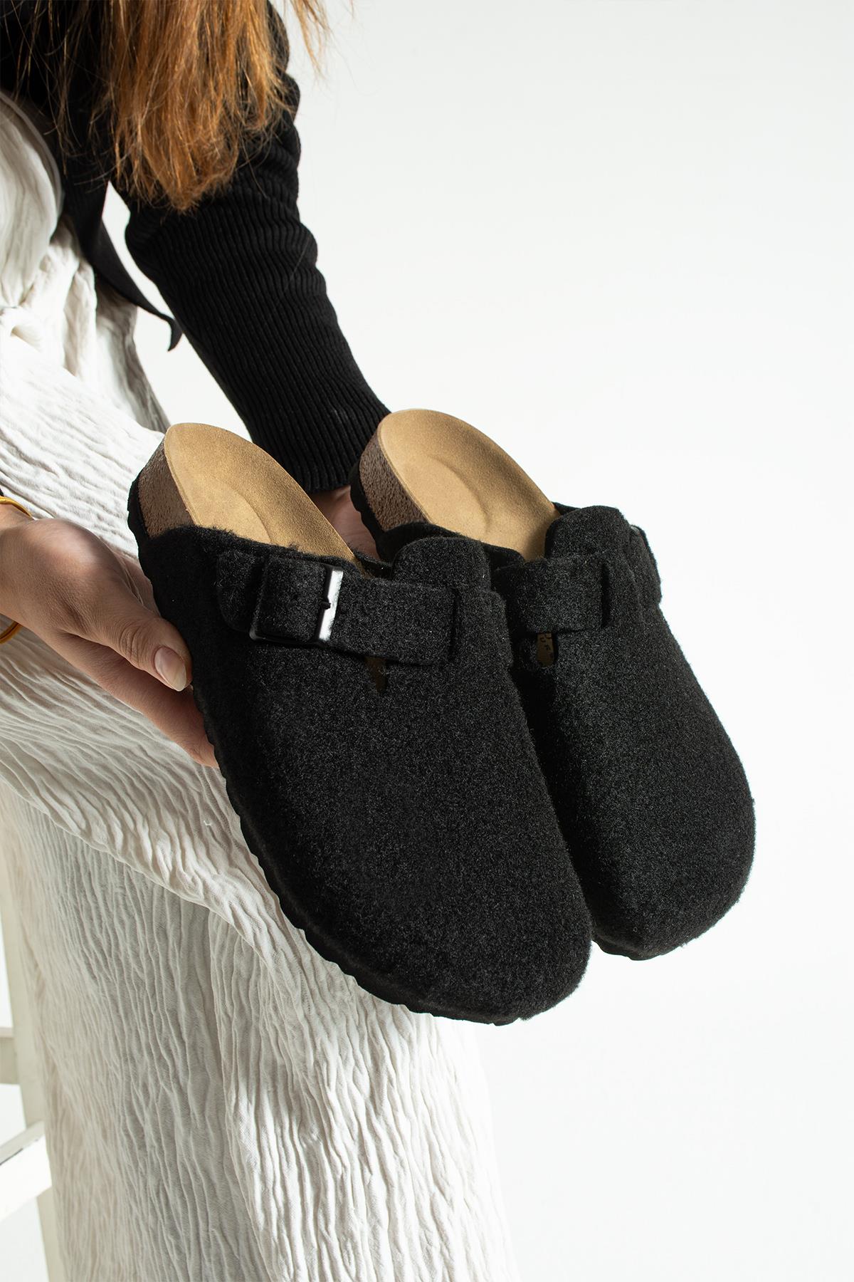 unisex-siyah-kislik-keceli-onu-kapali---40798.jpg