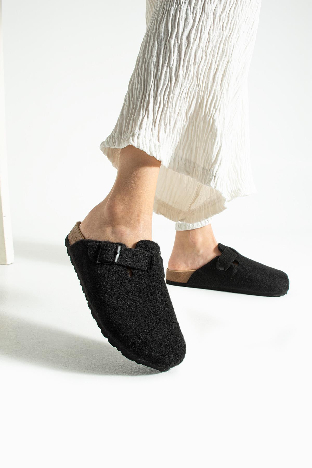unisex-siyah-kislik-keceli-onu-kapali--c66fd3.jpg