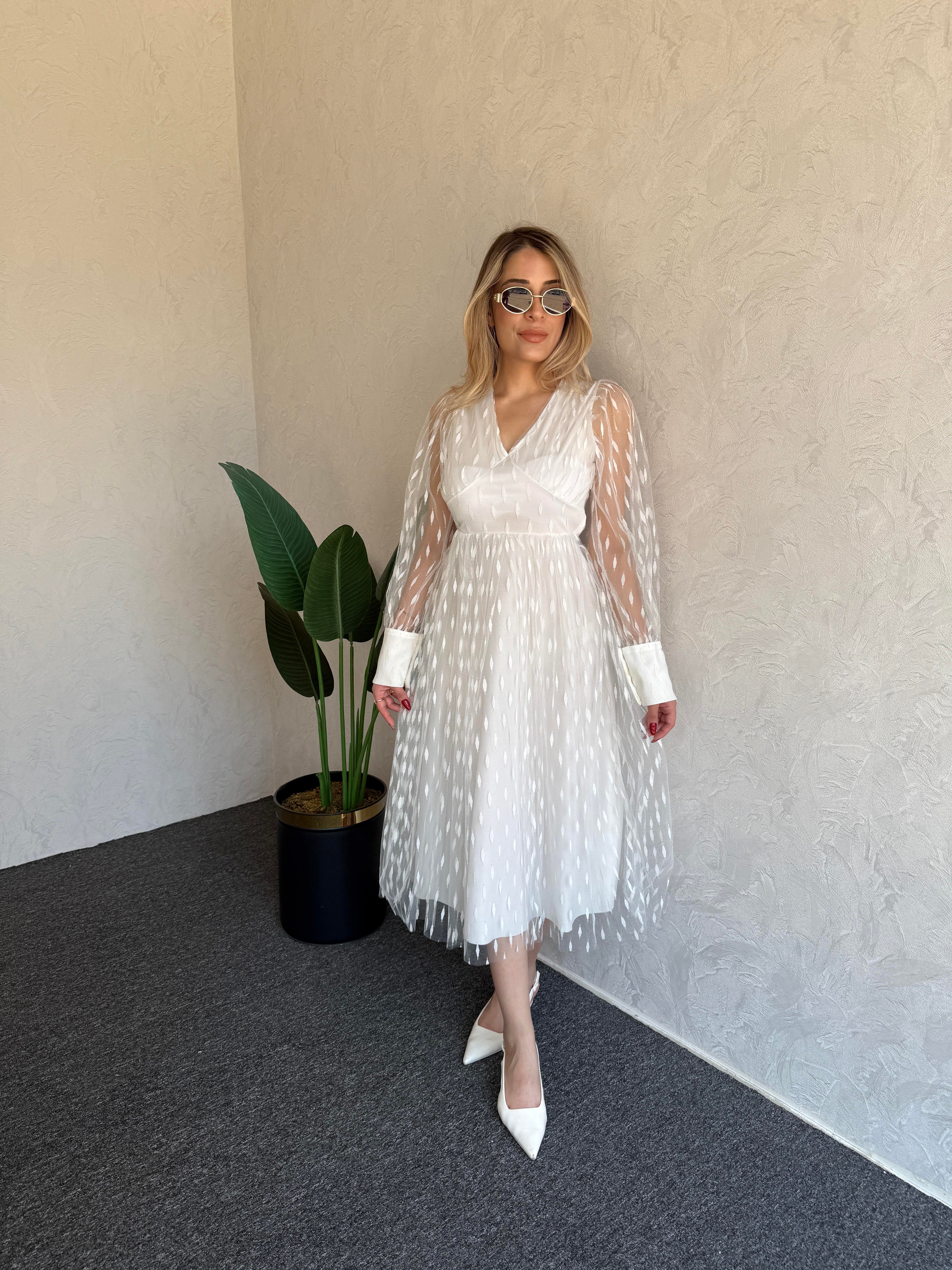Yaprak Desenli Tüllü Nikah Elbise Beyaz