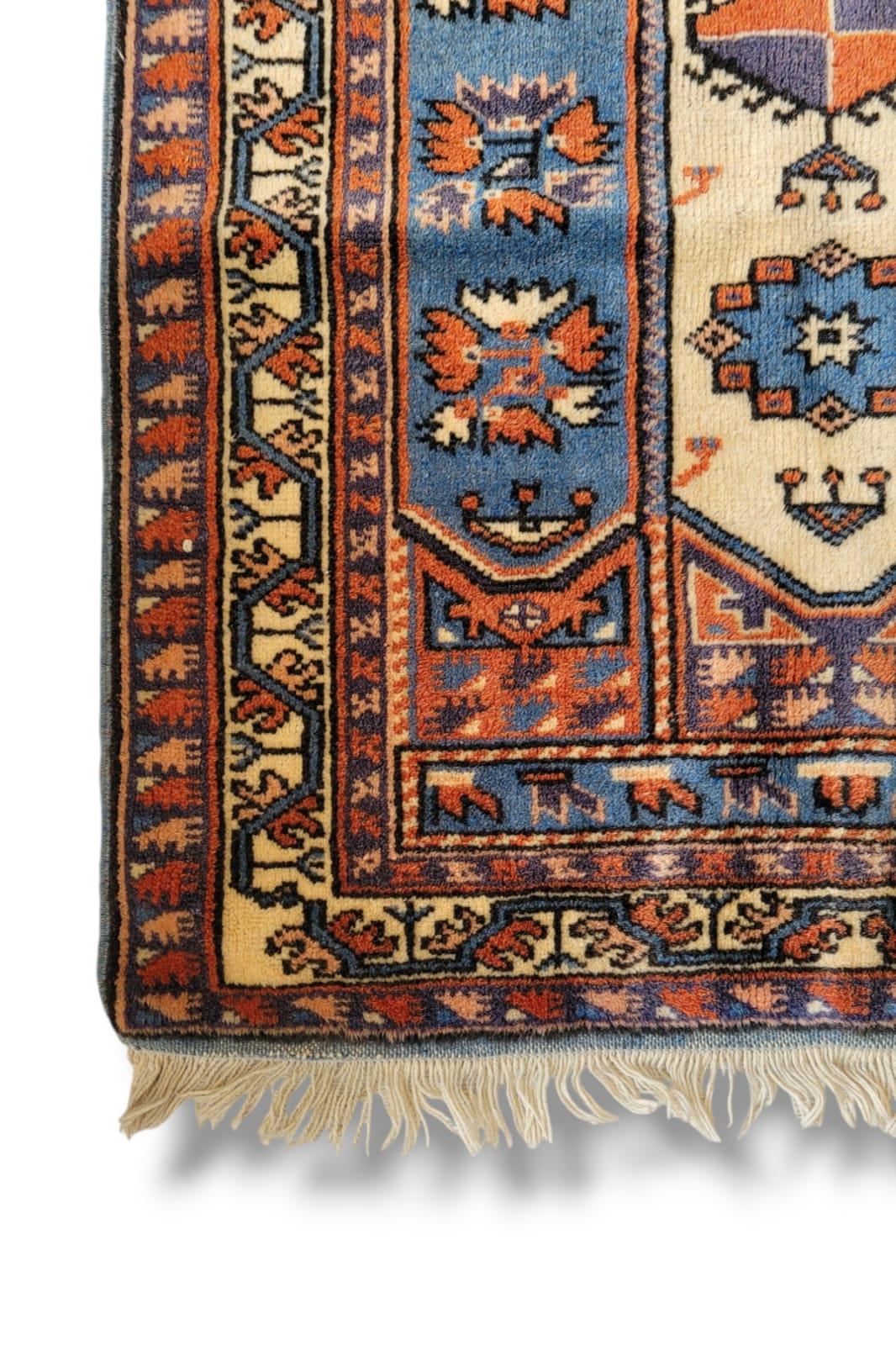 Balıkesir Sındırgı El dokuma Kök Boya Halı