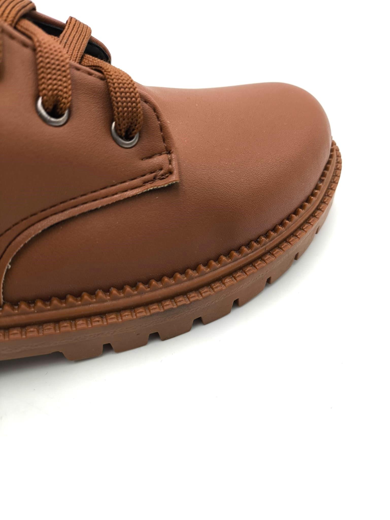 Taba Renk Fermuarlı ve Bağcıklı Hafif Kadın Bot