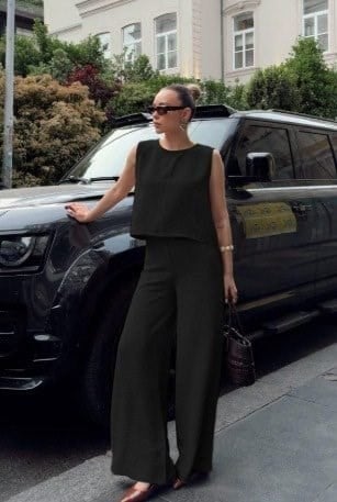 Kadın Askılı Bisiklet Yakalı Aerobin Kısa Bluz Ve Geniş Kesim Pantolon Ikili Takım
